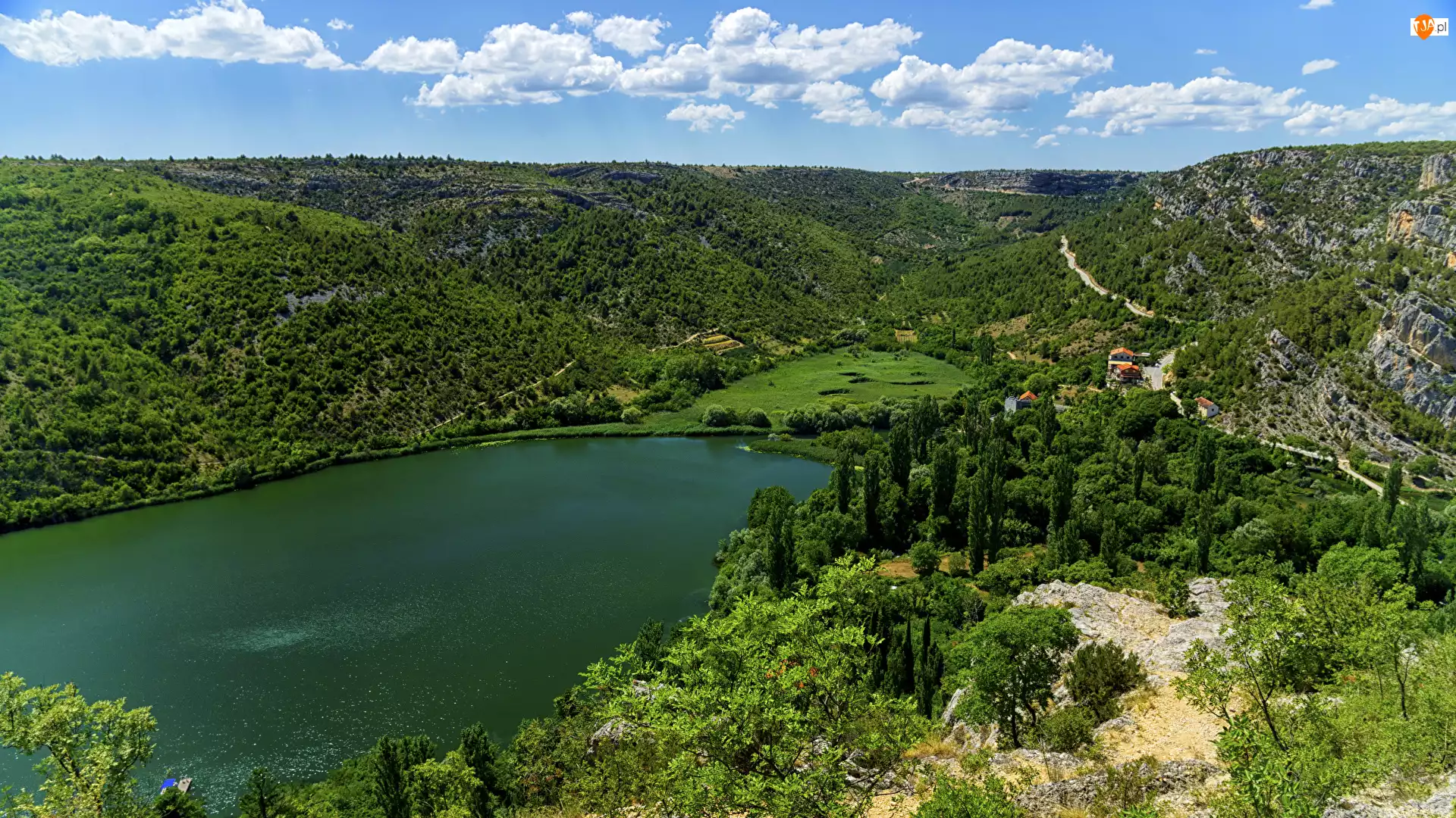 Lasy, Wzgórza, Jezioro Visovac, Chorwacja, Drzewa, Park Narodowy Krka