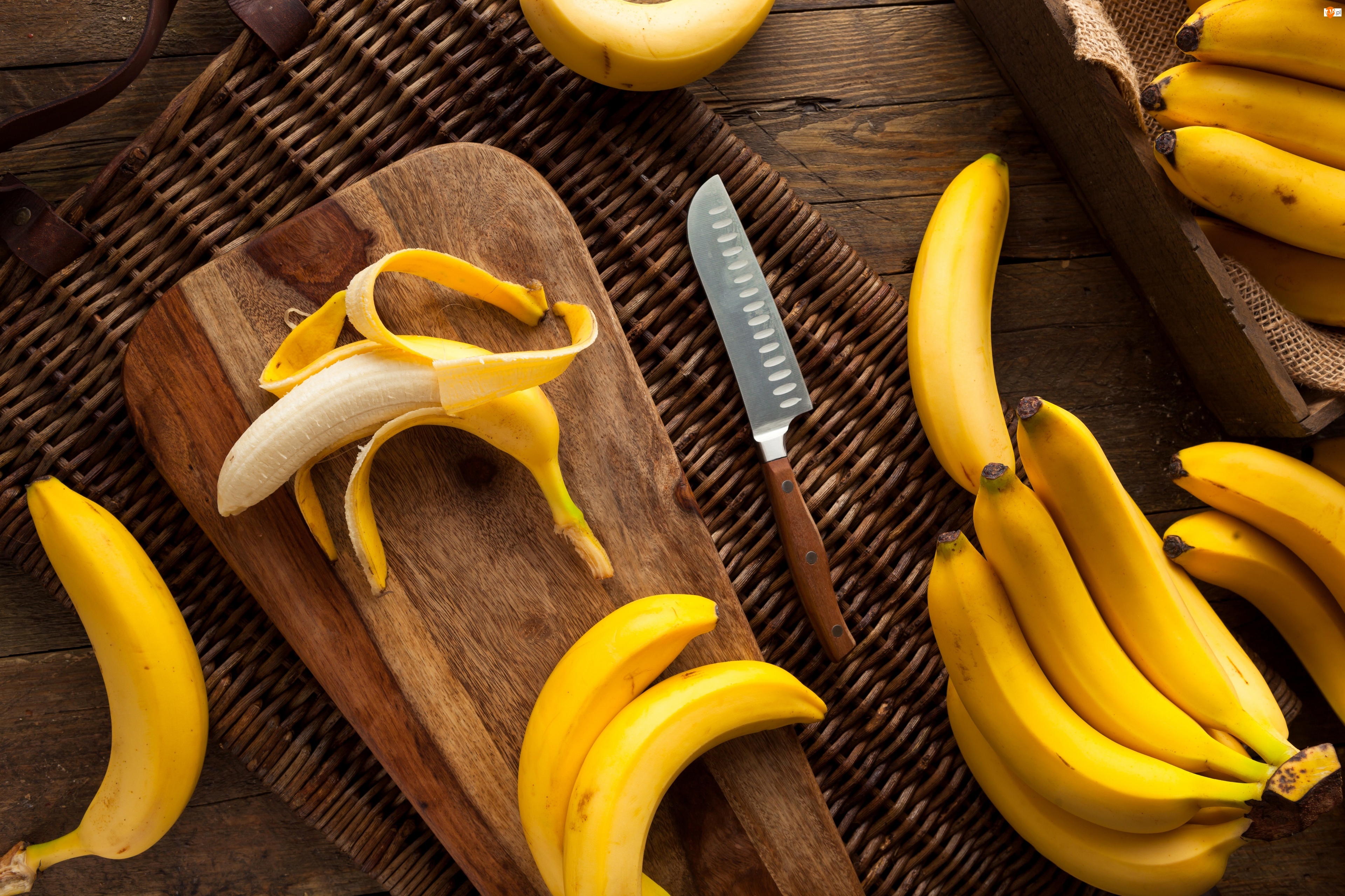 Nożyk, Banany, Deska
