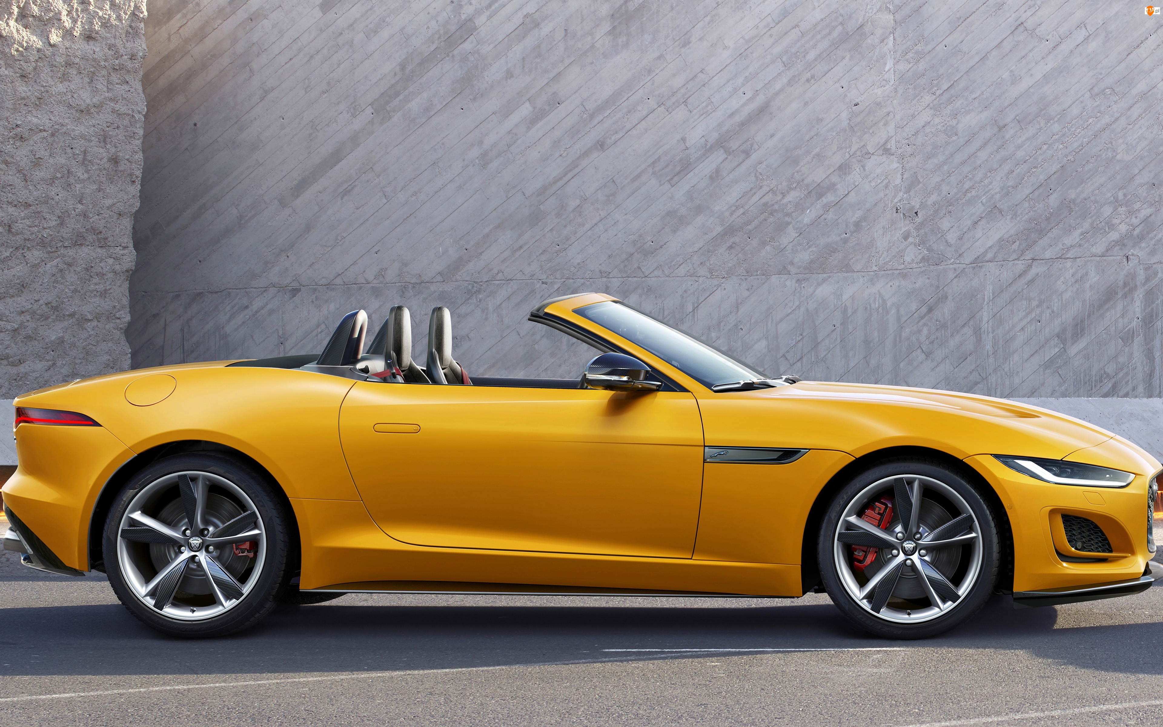 2020, Żółty, Jaguar F-Type