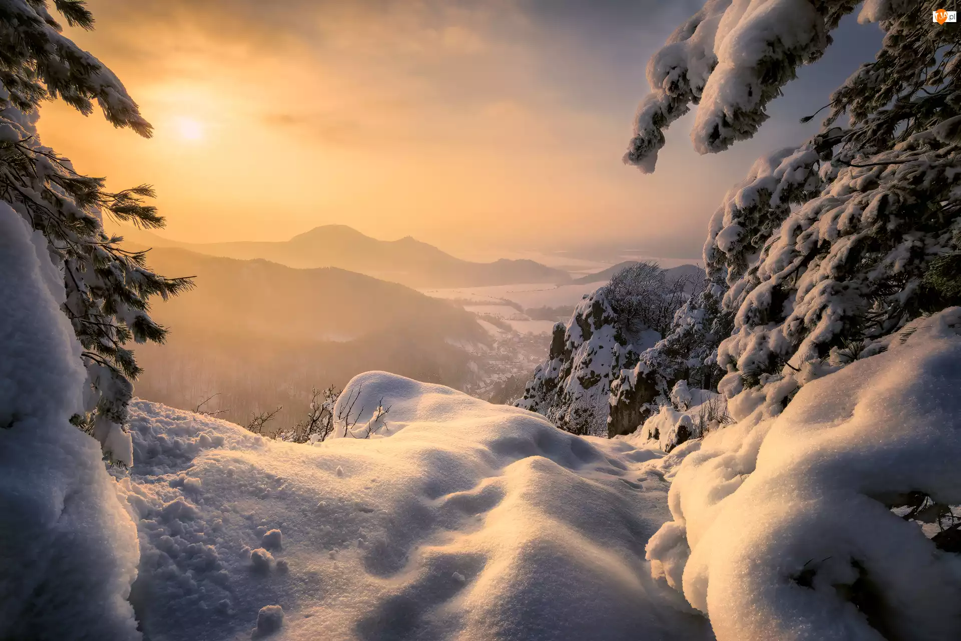 Śnieg, Zachód słońca, Góry, Zima, Drzewa