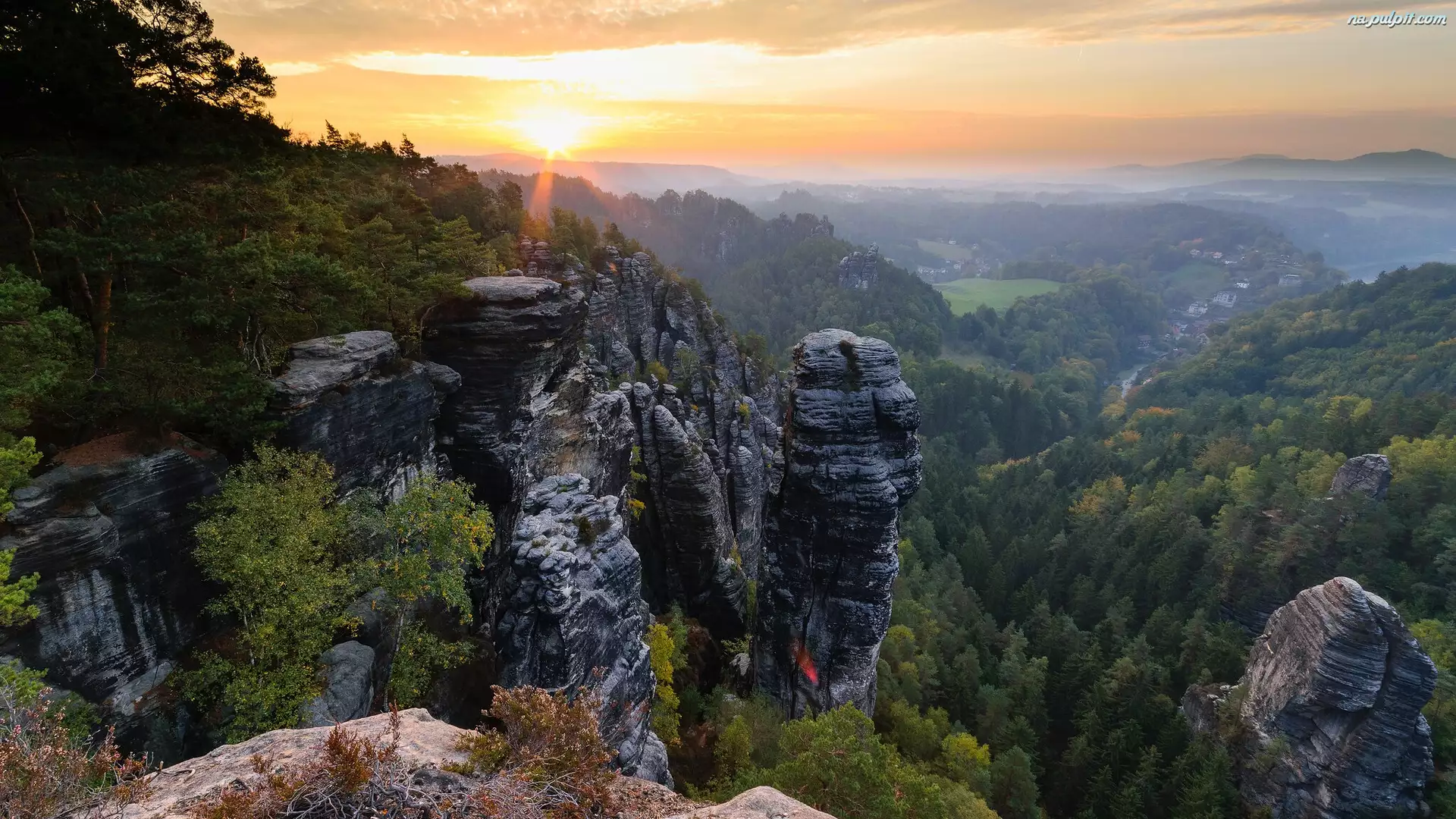 Skały, Góry Połabskie, Zachód słońca, Niemcy, Drzewa, Park Narodowy Saskiej Szwajcarii