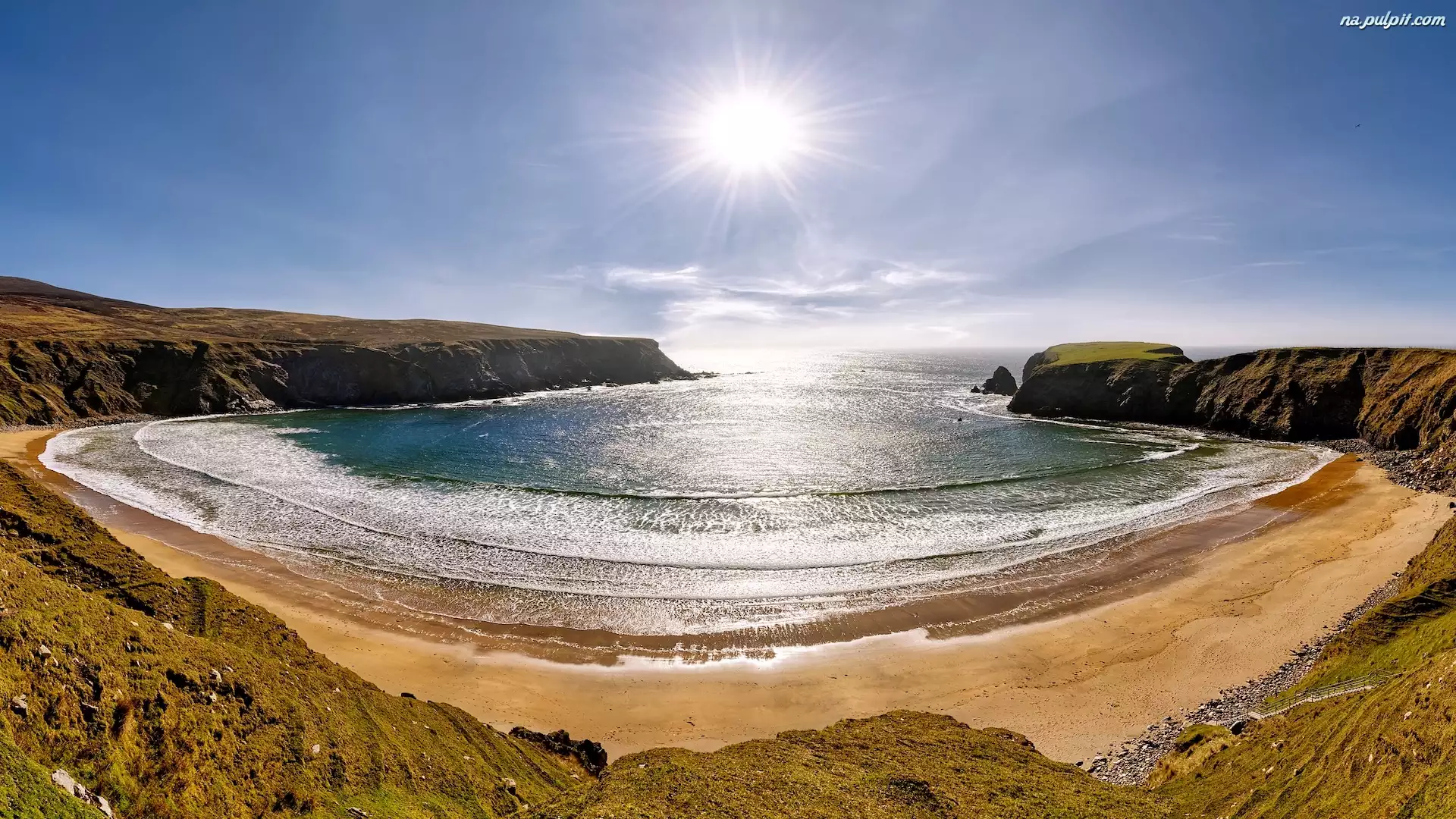 Irlandia, Zatoka, Hrabstwo Donegal, Promienie słońca, Malin Beg, Skały, Plaża, Morze, Silver Strand Beach