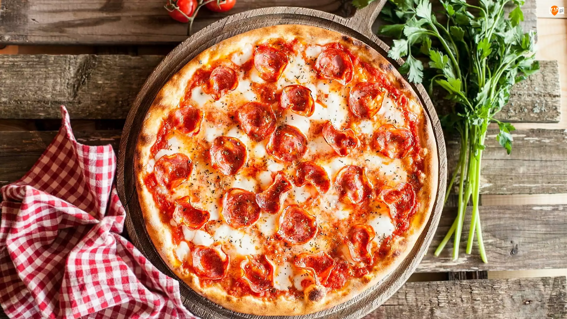 Salami, Pizza, Pietruszki, Deski, Natka, Ścierka