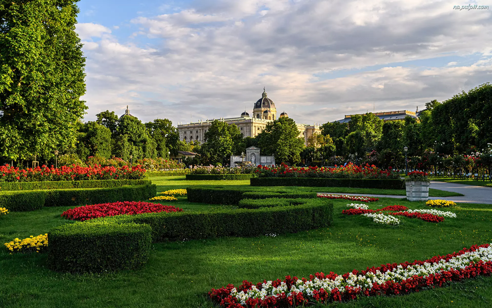 Kwiaty, Krzewy, Austria, Ogród, Wiedeń, Muzeum Historii Sztuki, Park