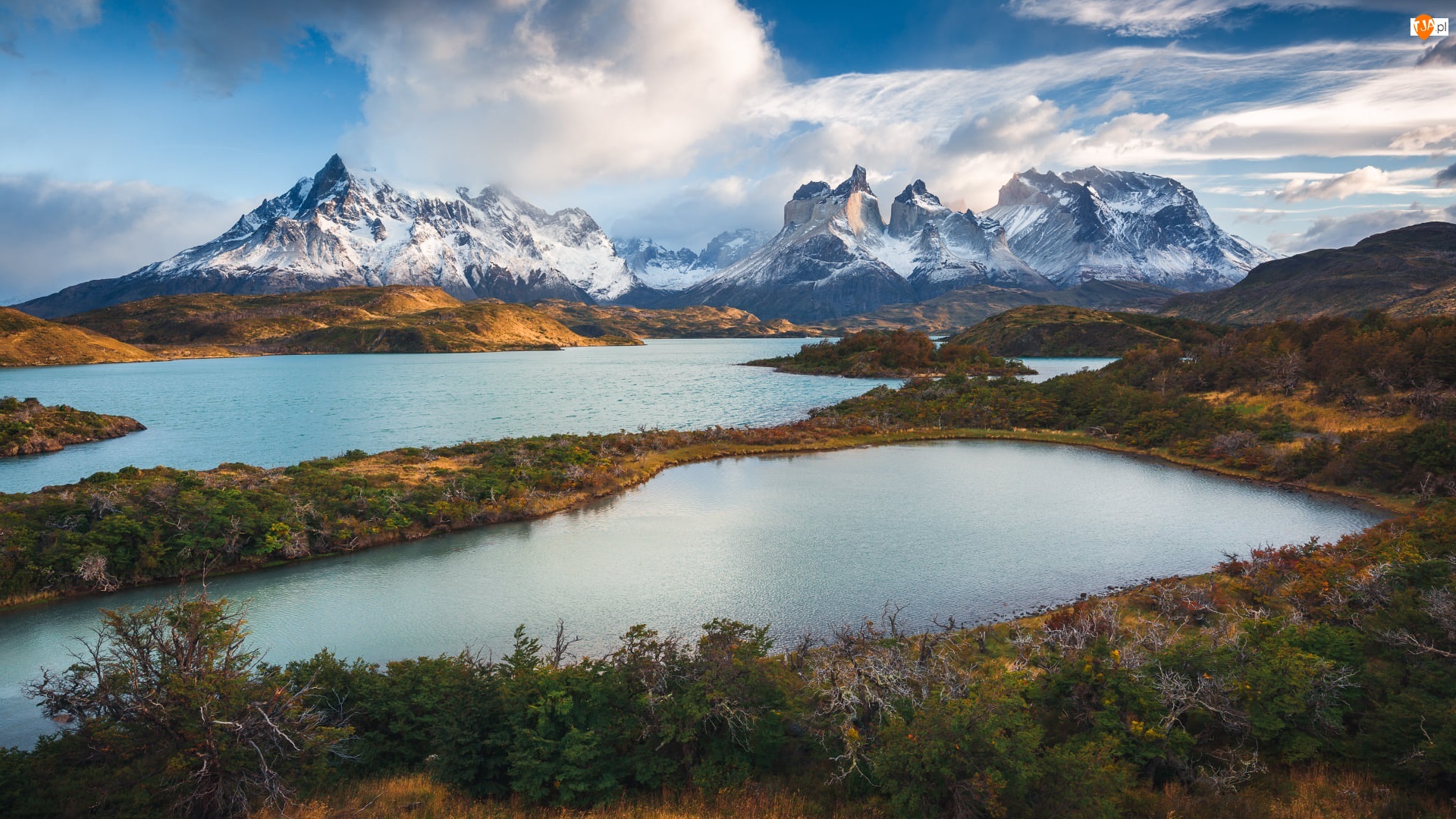 Góry, Cordillera del Paine, Chile, Jeziora, Patagonia, Park Narodowy Torres del Paine, Chmury