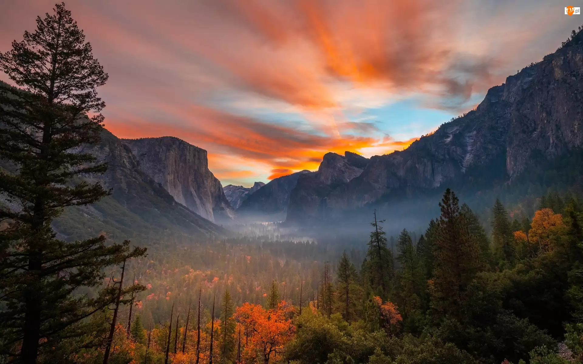 Jesień, Stany Zjednoczone, Góry, Drzewa, Kalifornia, Dolina, Zachód słońca, Park Narodowy Yosemite