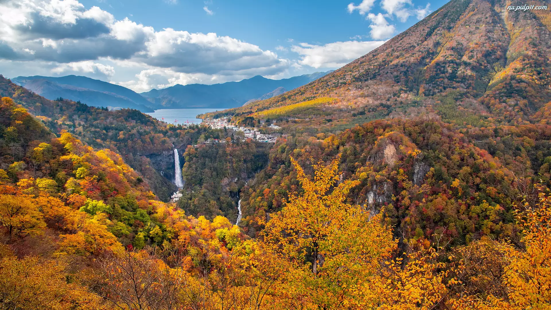 Japonia, Góry, Honsiu, Jesień, Prefektura Tochigi, Góra Nantai, Jezioro Chuzenji, Park Narodowy Nikko, Drzewa