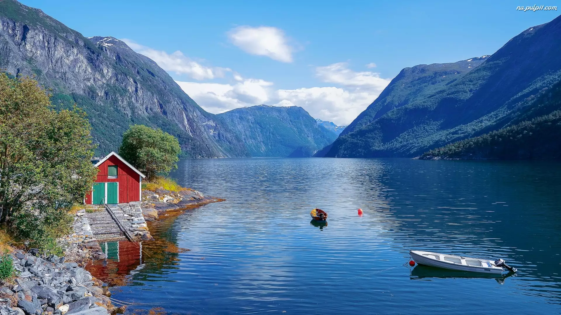 Łódki, Norwegia, Dom, Góry, Fiord
