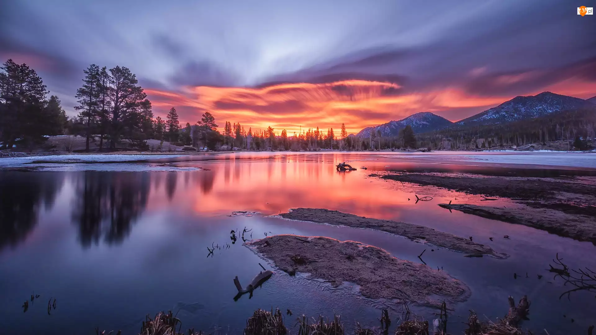 Kolorado, Park Narodowy Gór Skalistych, Wschód słońca, Stany Zjednoczone, Drzewa, Spraque Lake, Jezioro