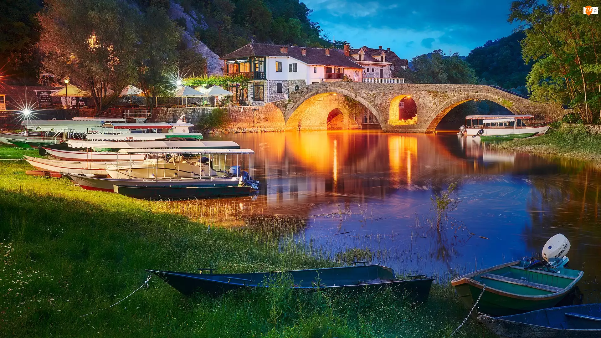 Most, Czarnogóra, Łódki, Domy, Rzeka Crnojevica
