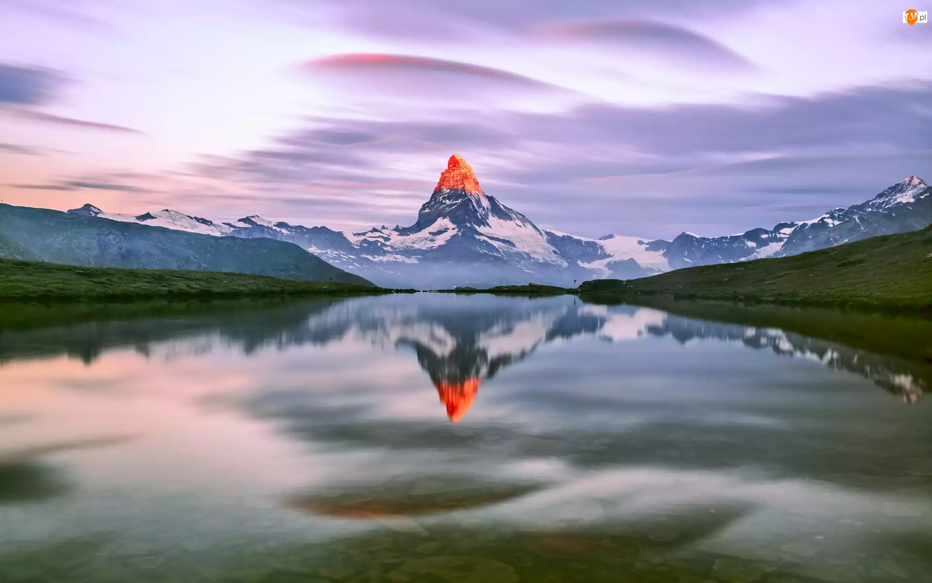 Niebo, Góry, Jezioro Stellisee, Chmury, Alpy Pennińskie, Odbicie, Szwajcaria, Szczyt Matterhorn