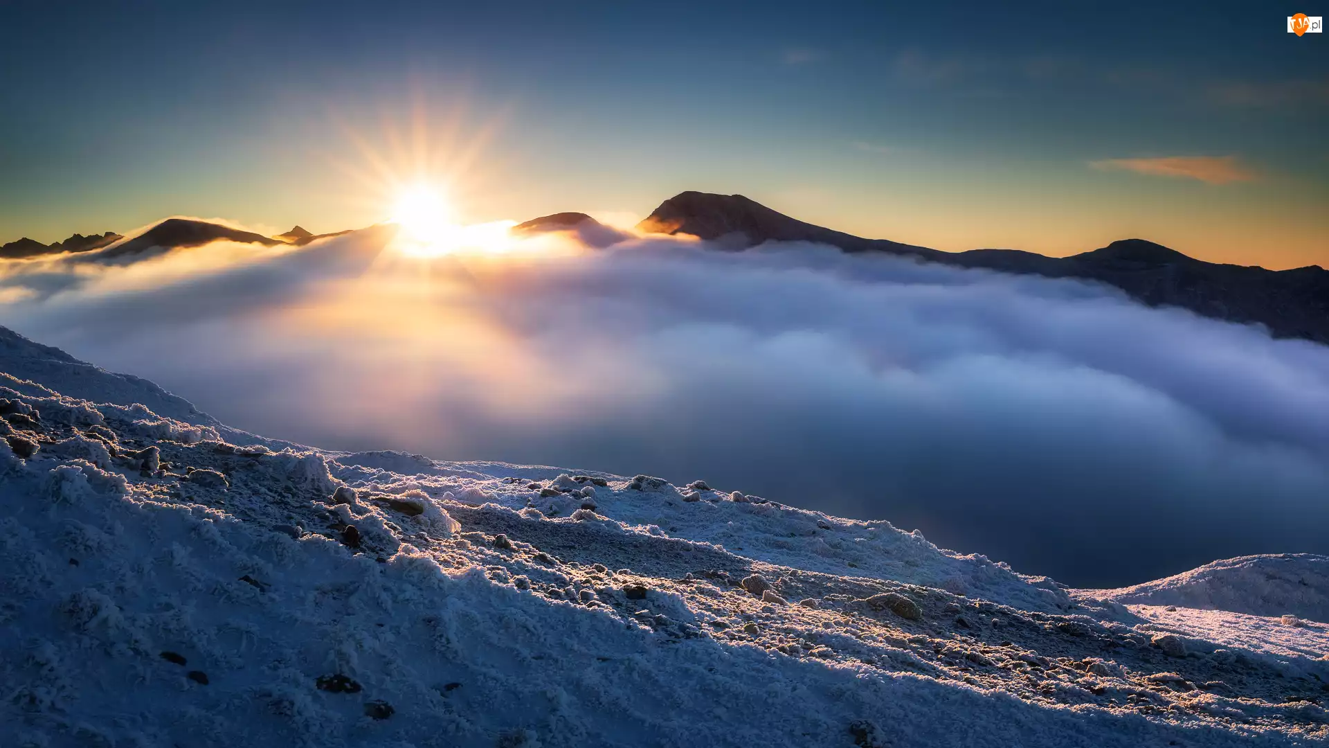 Góry, Słowacja, Góra Wołowiec, Mgła, Tatry, Promienie słońca