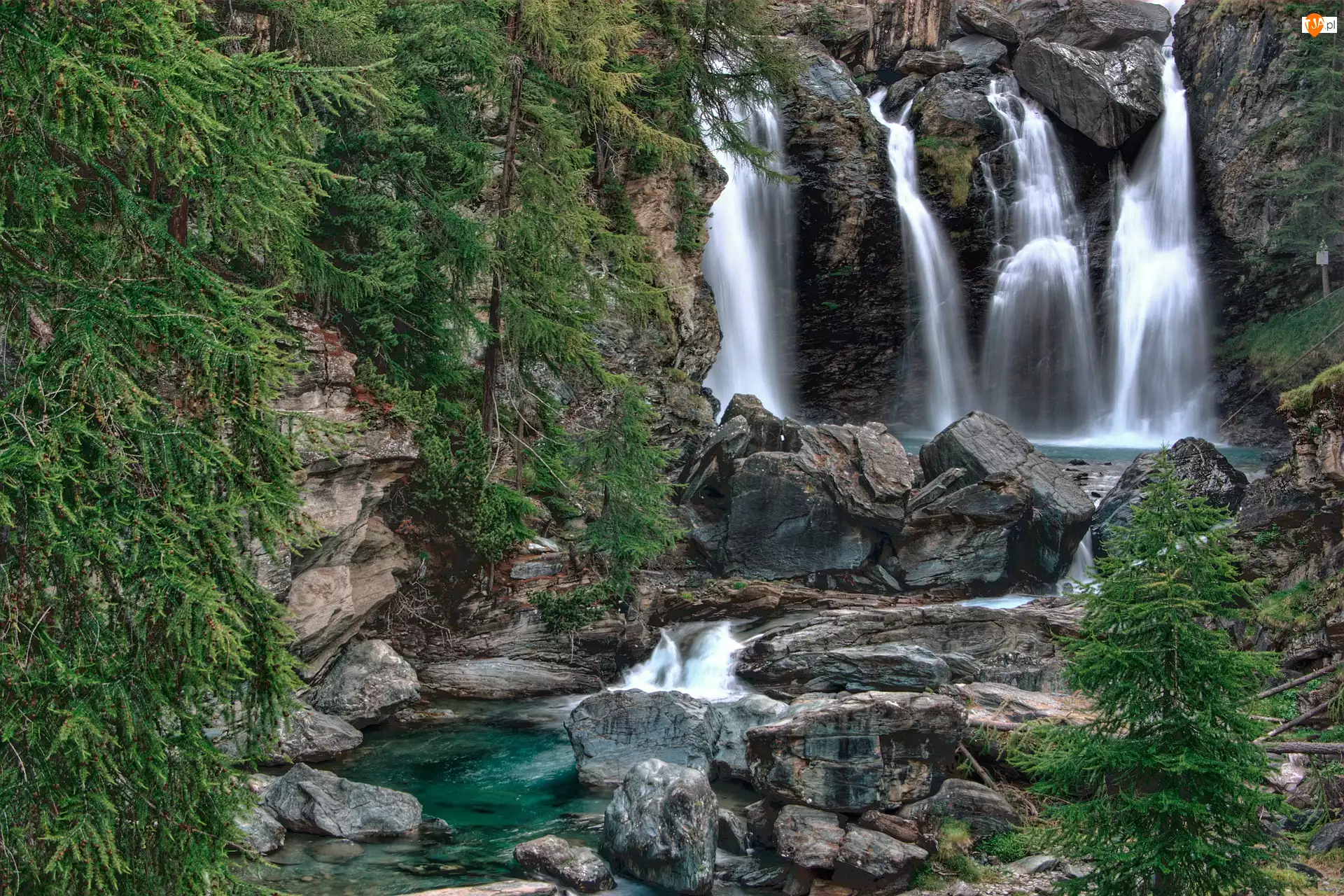 Park Narodowy Gran Paradiso, Włochy, Wodospad, Skała, Dolina Aosty