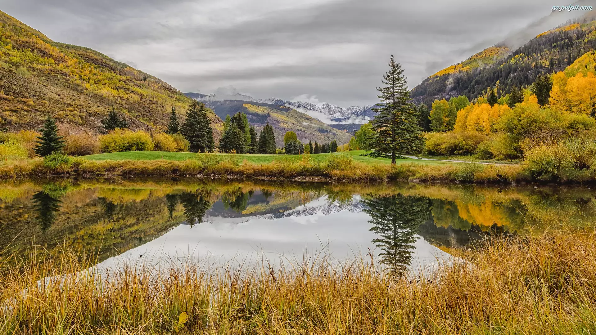 Gore Range, Staw, Stany Zjednoczone, Góry, Kolorado, Jesień, Drzewa