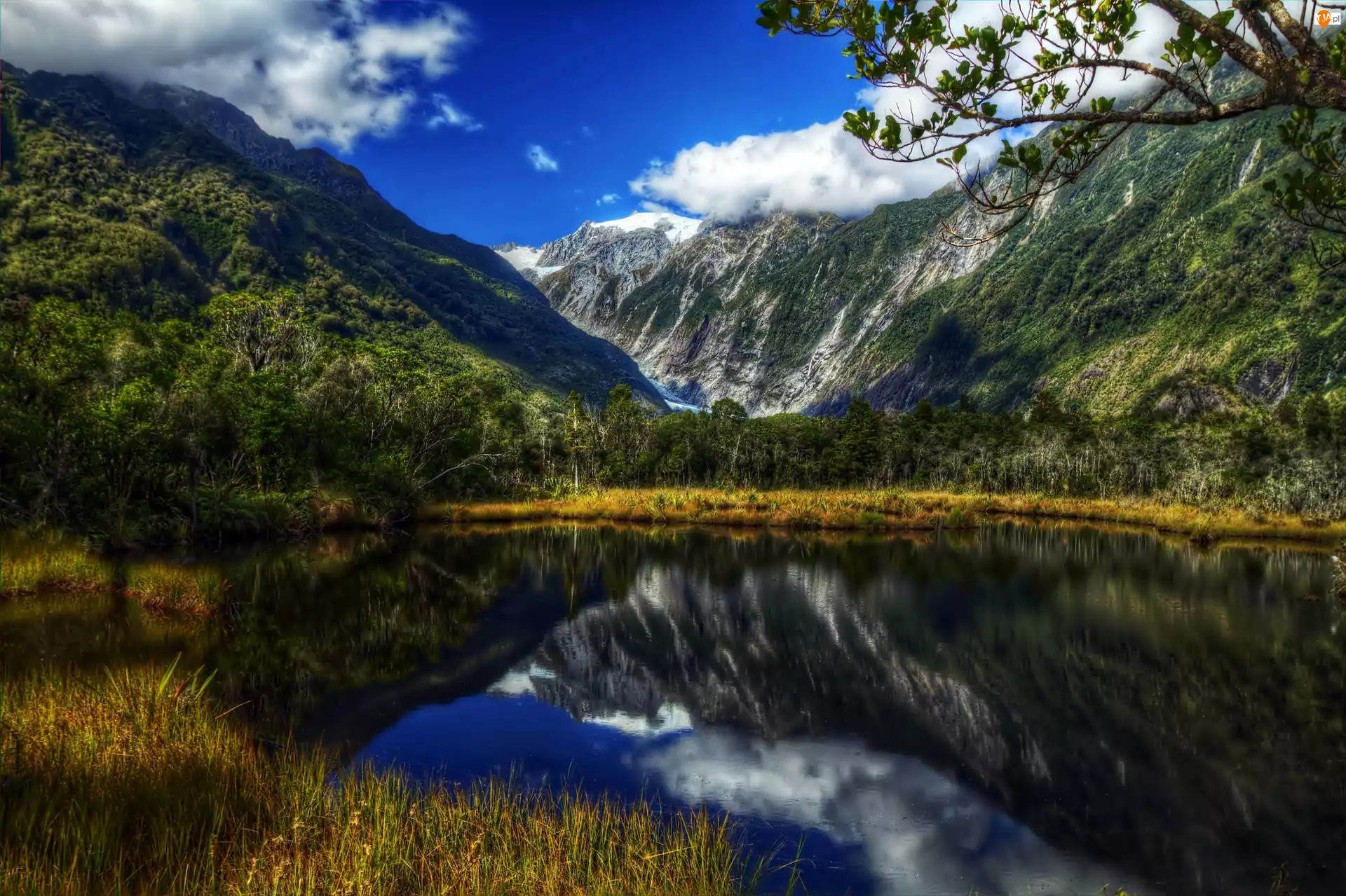 Lodowiec Franz Josef Glacier, Góry, Park Narodowy Westland Tai Poutini, Nowa Zelandia, Jezioro