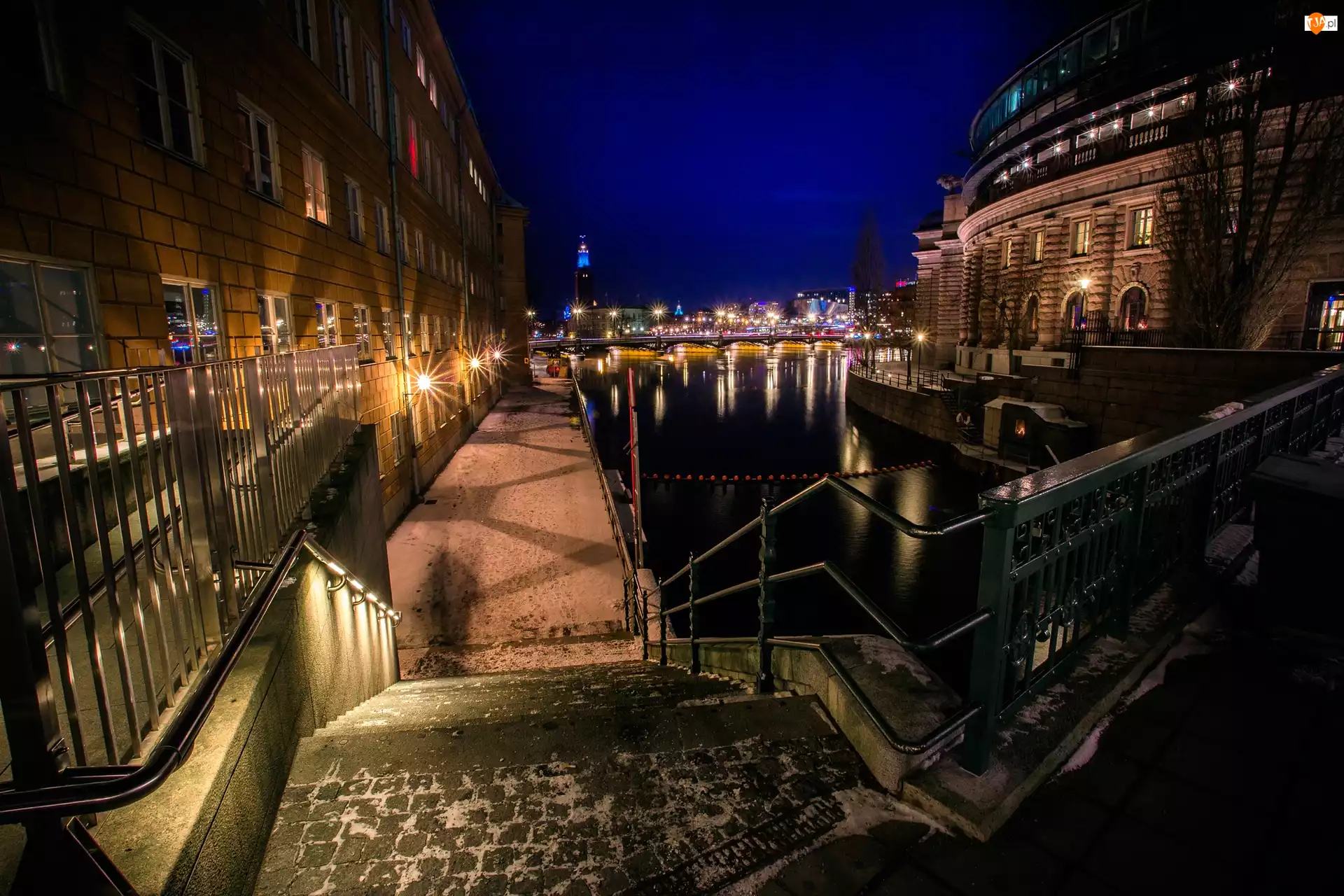 Sztokholm, Miast nocą, Rzeka, Bulwar, Szwecja, Schody