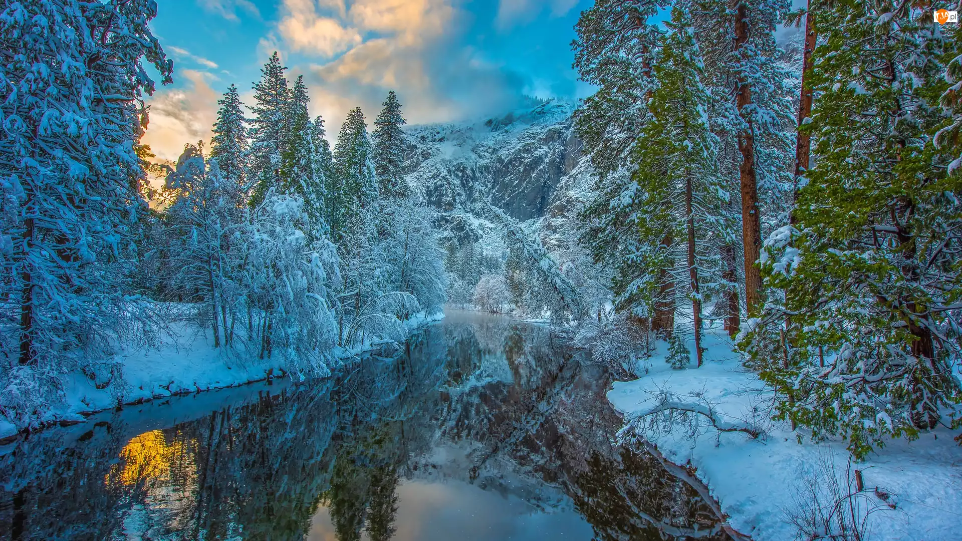 Stany Zjednoczone, Góry, Kalifornia, Śnieg, Park Narodowy Yosemite, Rzeka, Merced River, Zima, Drzewa