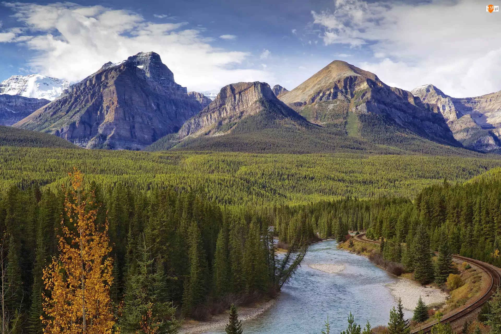 Las, Park Narodowy Banff, Kanada, Rzeka Bow River, Dolina Bow Valley, Góry, Niebo, Prowincja Alberta