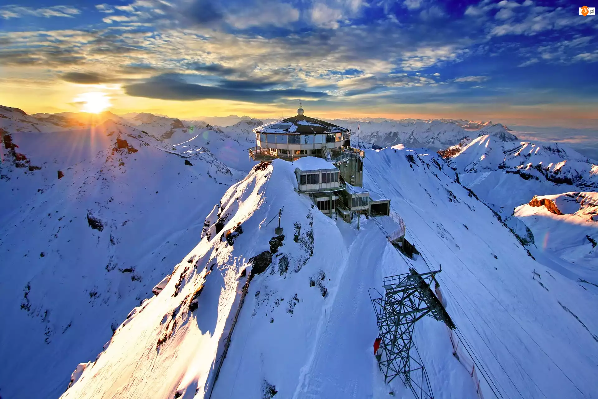 Kanton Berno, Góry Alpy Zachodnie, Śnieg, Szwajcaria, Zima, Restauracja Piz Gloria, Góra Schilthorn