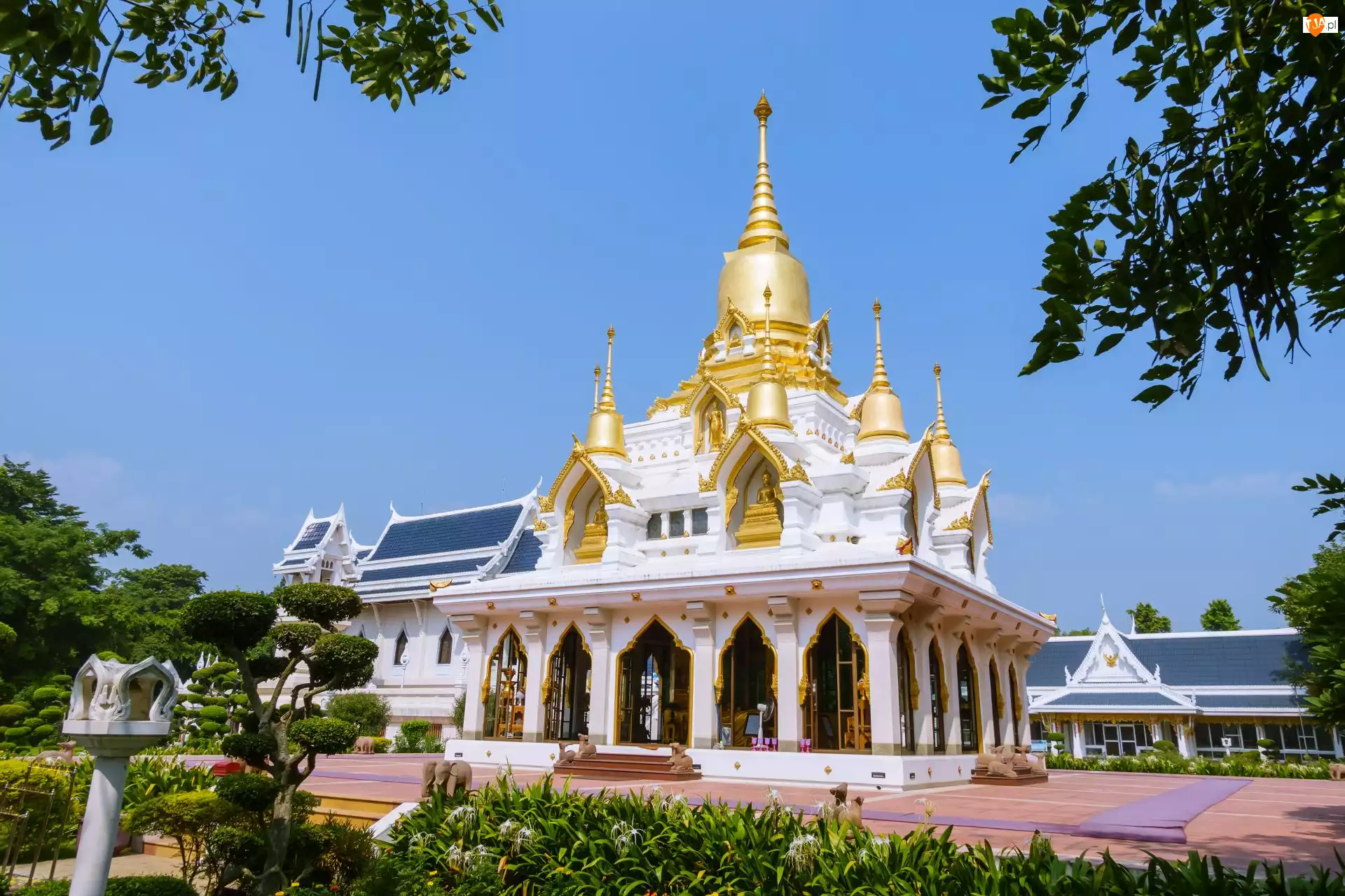 Indie, Świątynia buddyjska, Royal Thai Temple, Kushinagar
