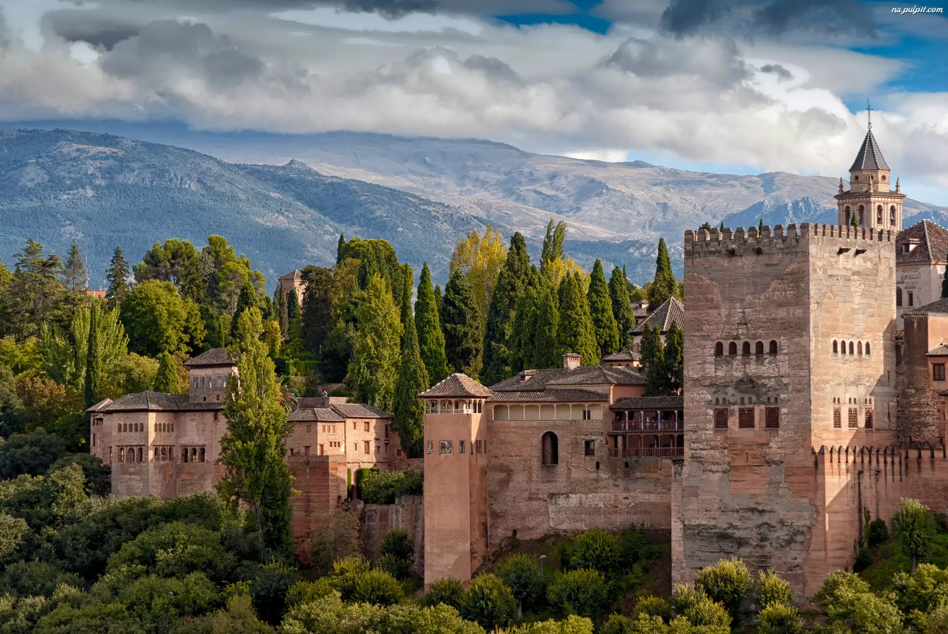 Niebo, GĂłry, PaĹac Alhambra, Hiszpania, Drzewa, Granada