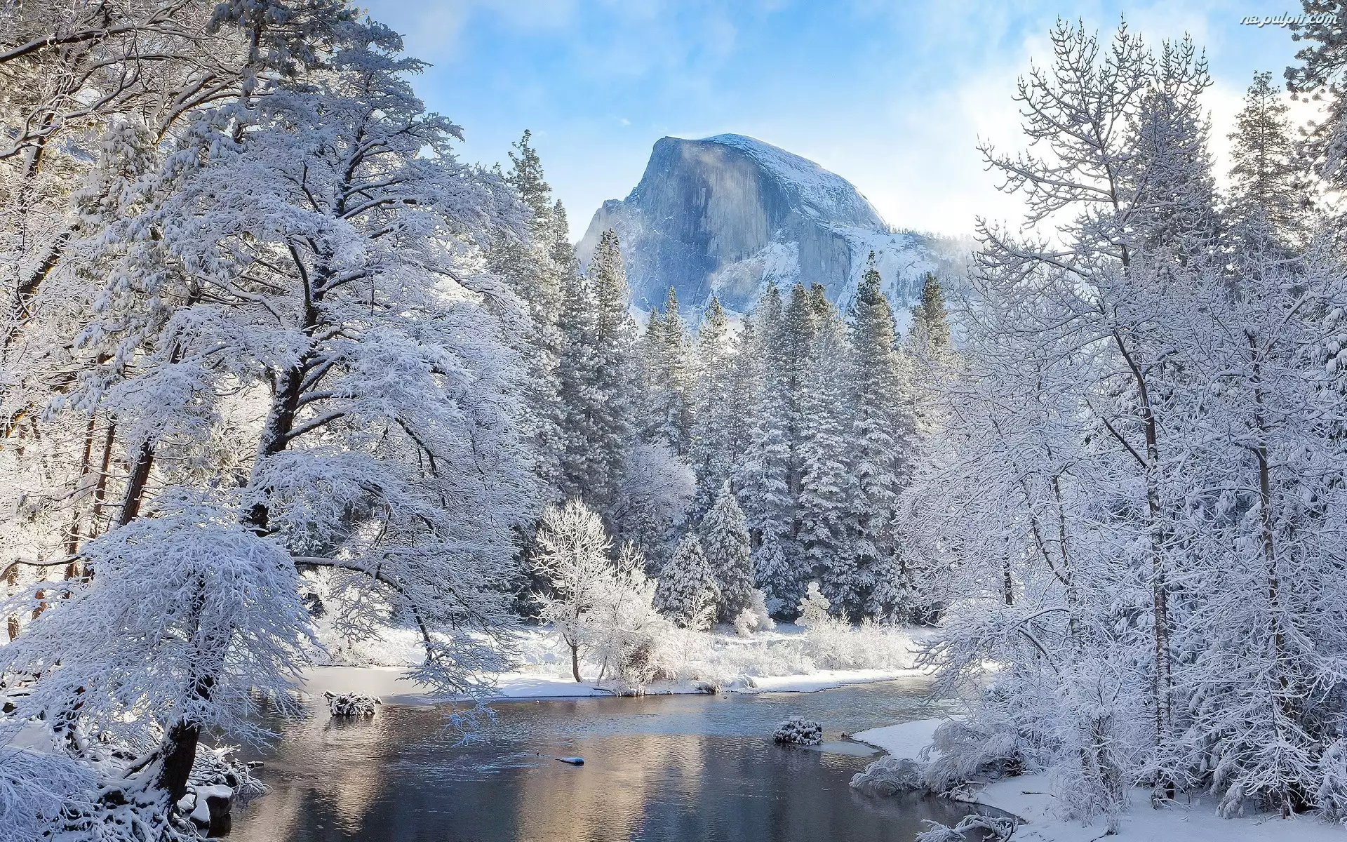 Zima, Kalifornia, Drzewa, Rzeka Merced River, Oszronione, Park Narodowy Yosemite, Góry Sierra Nevada, Stany Zjednoczone, Szczyt El Capitan