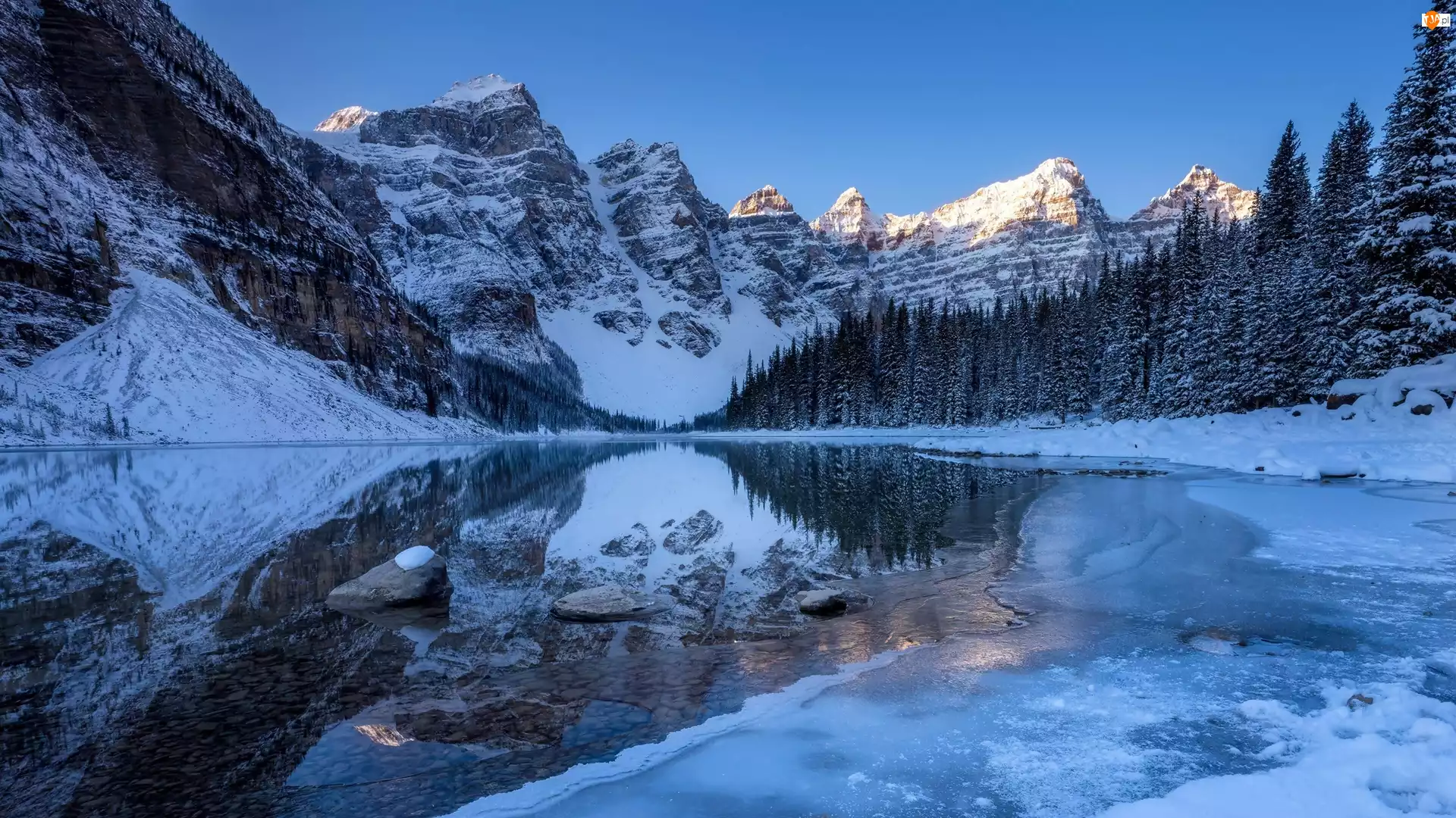 Alberta, Park Narodowy Banff, Zima, Kanada, Lasy, Góry, Jezioro Moraine