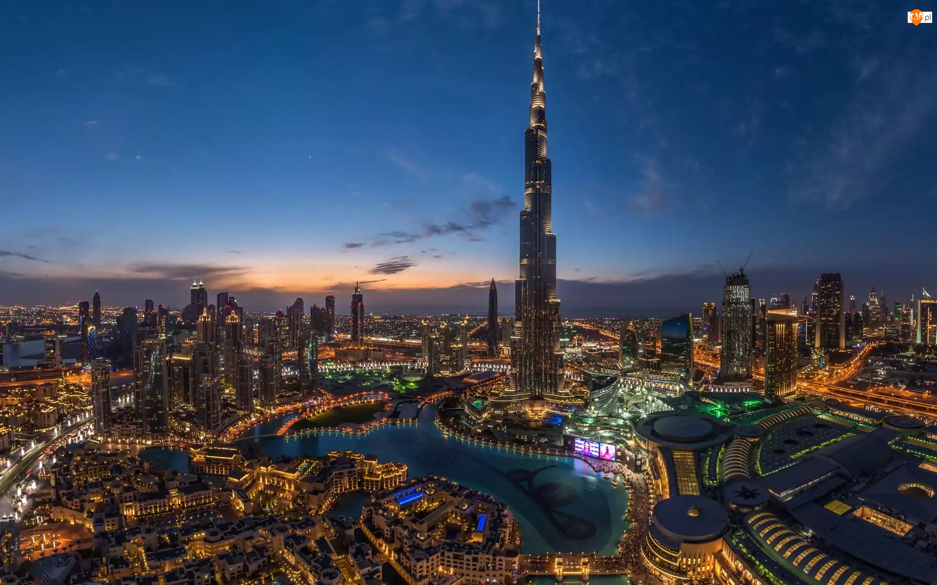 Nocą, Dubaj, Burj Khalifa, Miasto