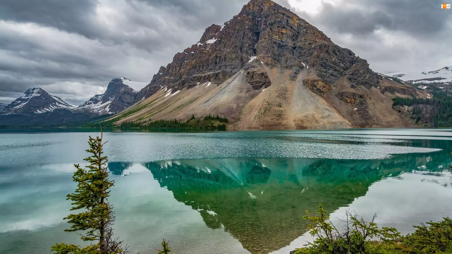 Bow Lake, Park Narodowy Banff, Kanada, Jezioro, Alberta, Szczyt Crowfoot Mountain, Góry