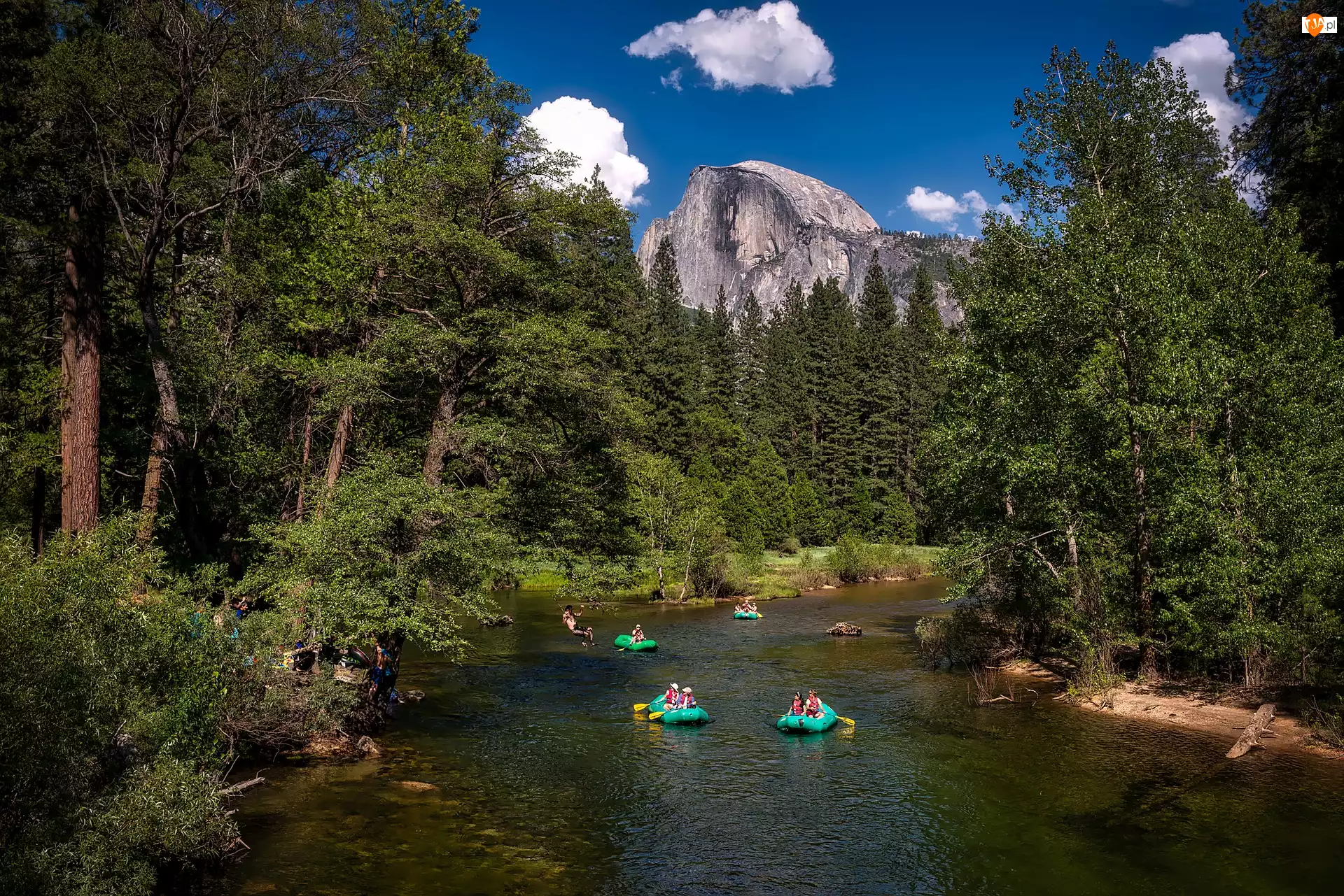 Stany Zjednoczone, Łódki, Kalifornia, Góry, Park Narodowy Yosemite, Pontony, Rzeka, Drzewa, Merced River