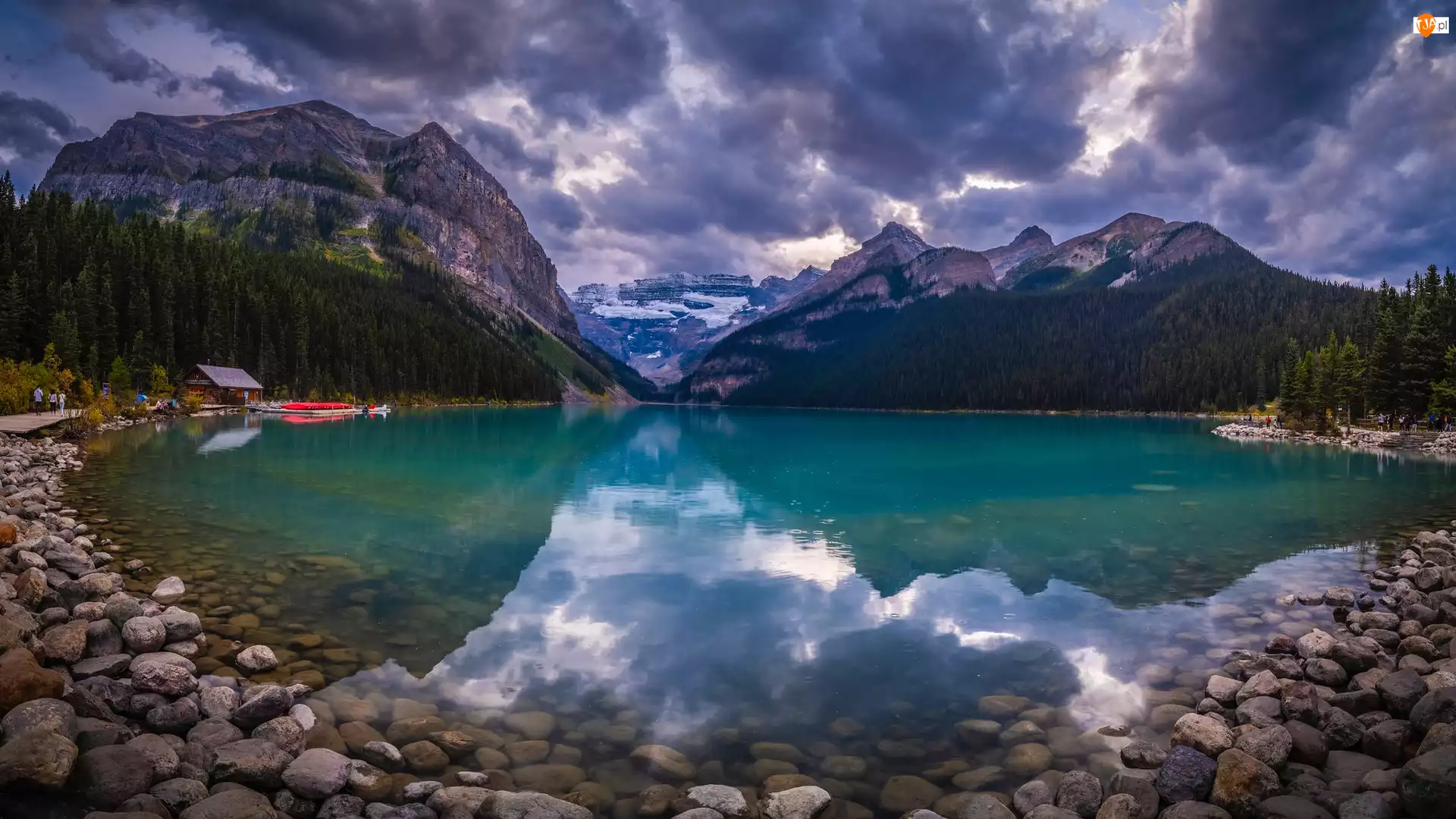 Kamienie, Kanada, Lake Louise, Chmury, Alberta, GĂłry, Park Narodowy Banff, Jezioro