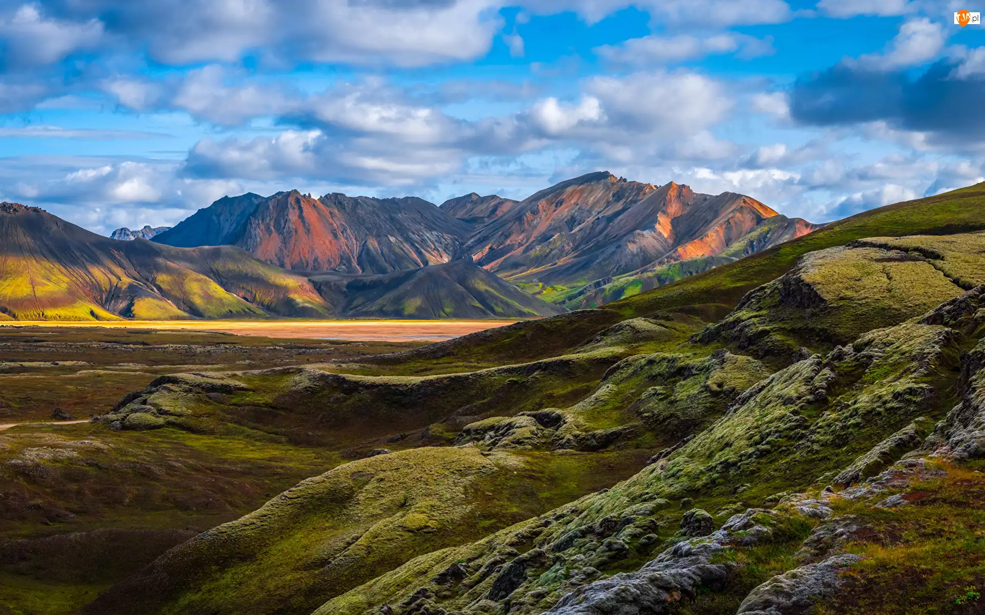 Niebo, Islandia, Tęczowe Góry, Góry Landmannalaugar