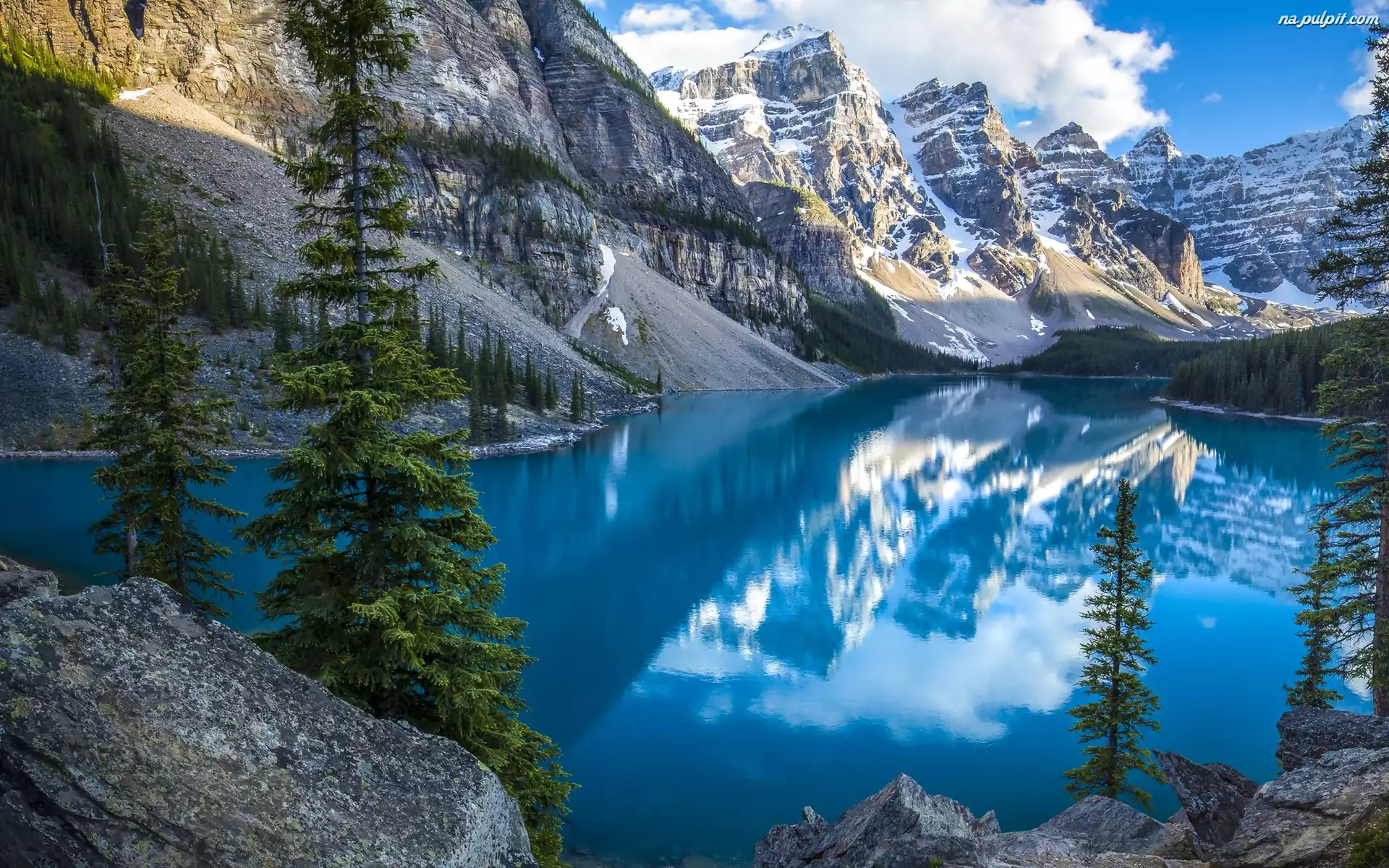 Odbicie, Las, Drzewa, Moraine Lake, Alberta, Kanada, Góry, Park Narodowy Banff, Jezioro, Chmury