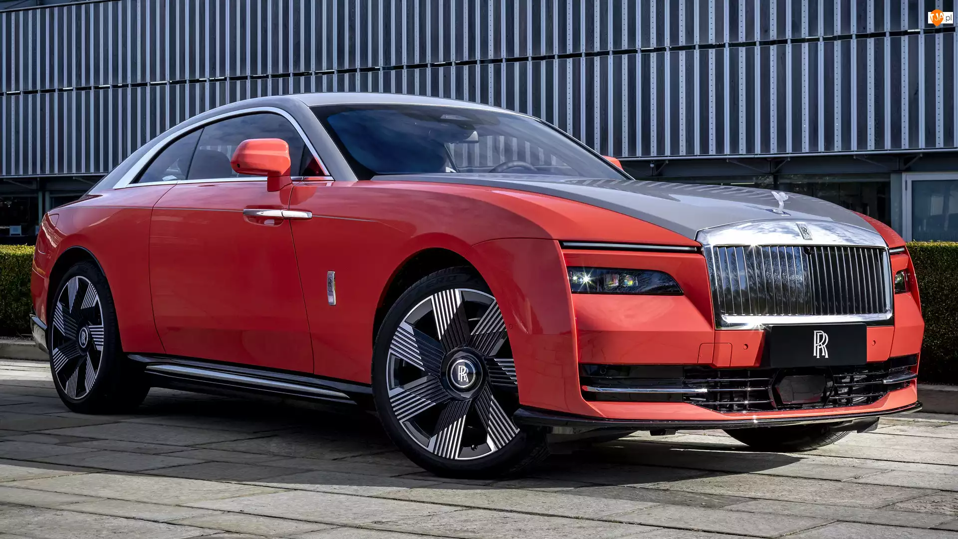 Rolls-Royce Spectre Escapism