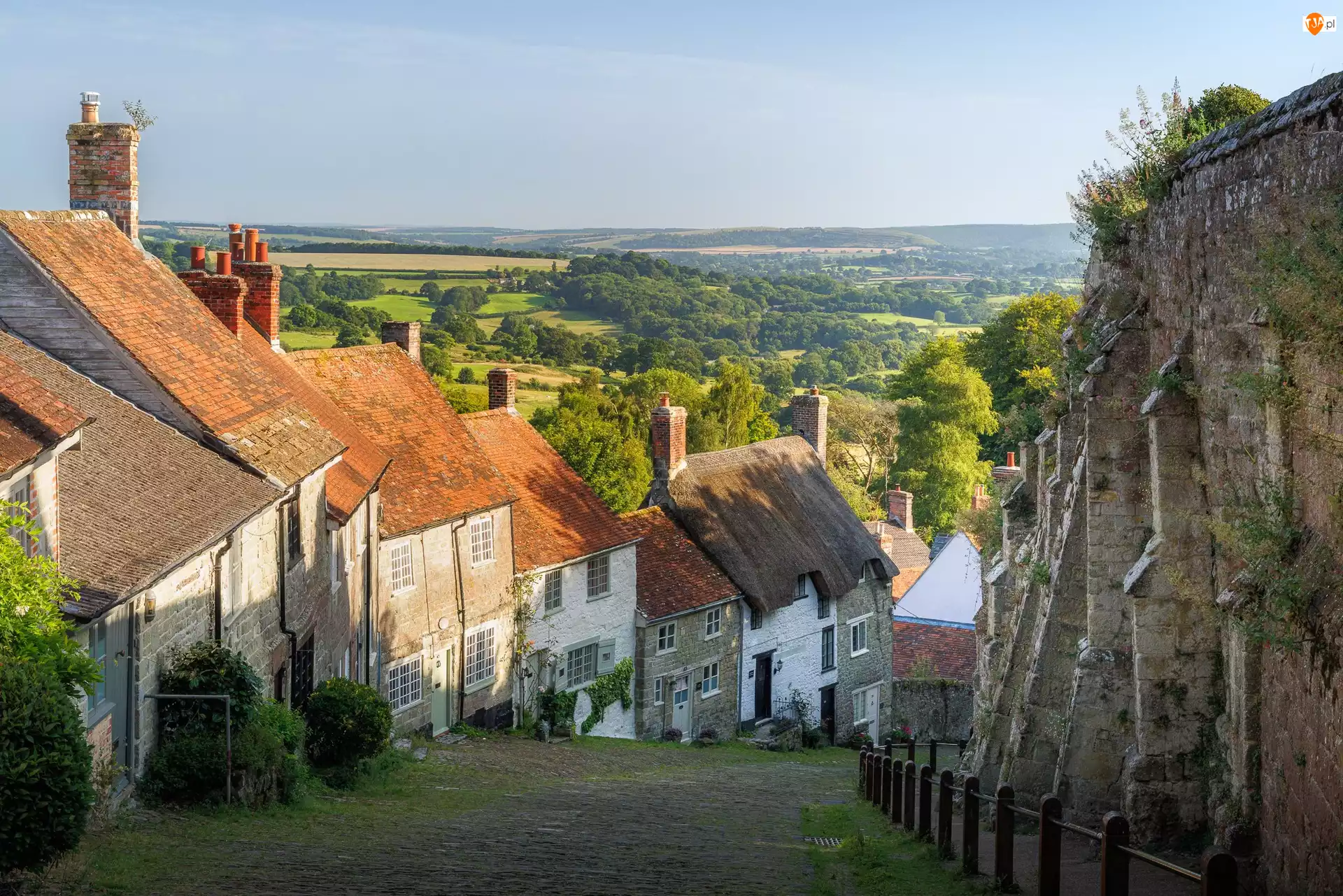 Zachód Słońca, Shaftesbury, Drzewa, Domy, Mur, Złote Wzgórze, Gold Hill, Anglia, Ulica