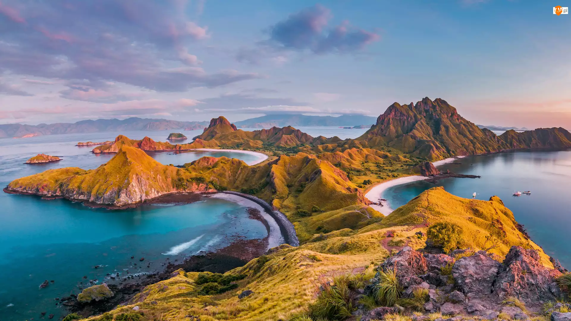 Rośliny, Indonezja, Góry, Morze, Wyspa Bali, Skały, Łódź, Park Narodowy Komodo