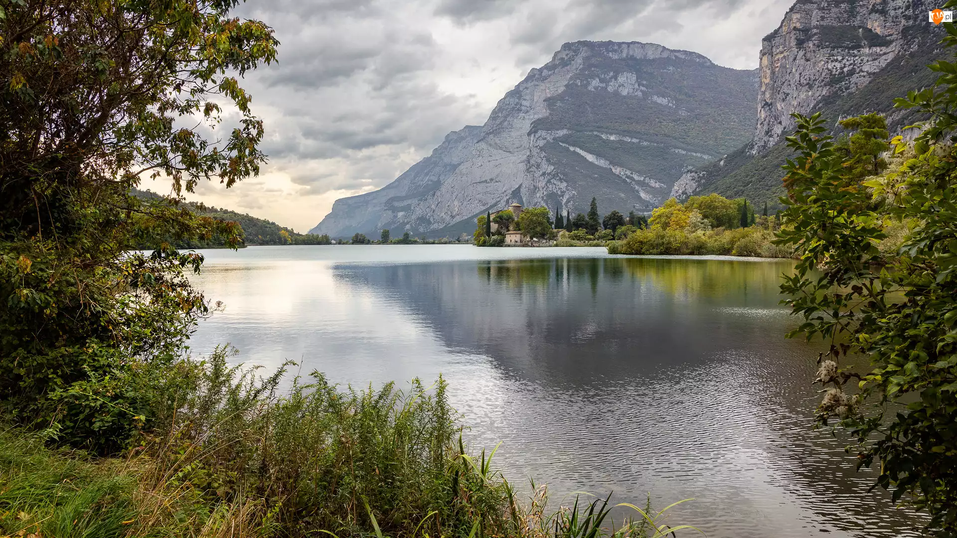 Włochy, Góry, Lago Di Toblino, Jezioro, Drzewa