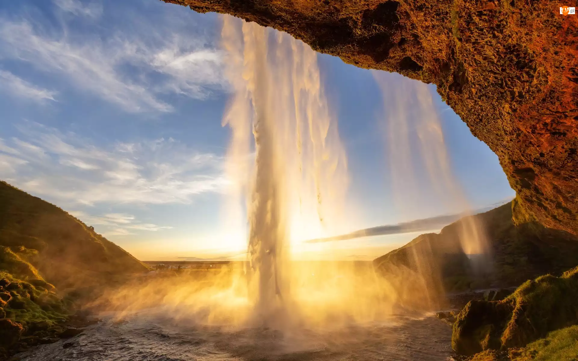 Seljalandsfoss, Promienie Słońca, Wodospad, Islandia, Skały