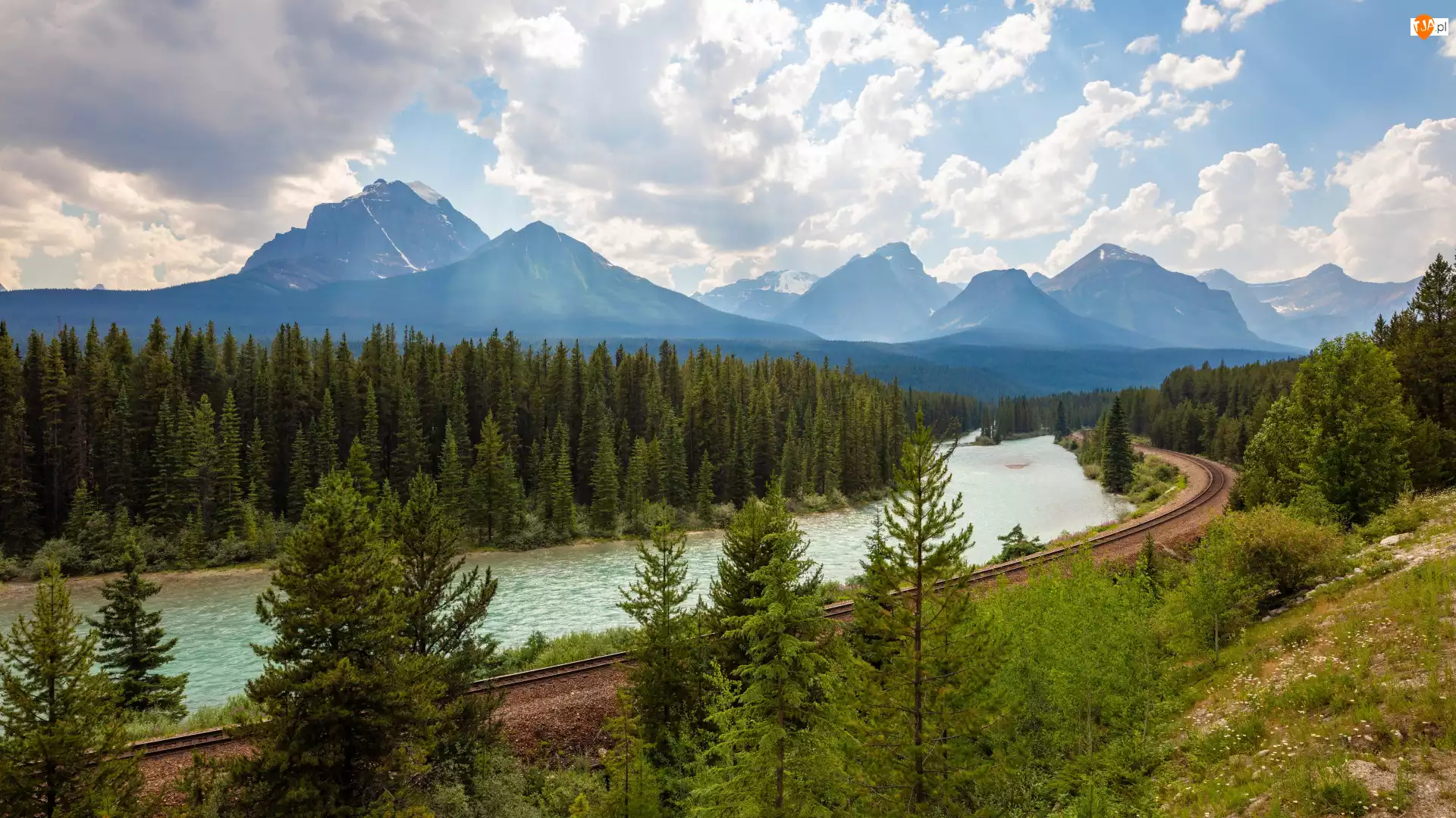 Kanada, Tory, Chmury, Drzewa, Rzeka, Park Narodowy Banff, Góry Skaliste, Bow River, Las, Alberta