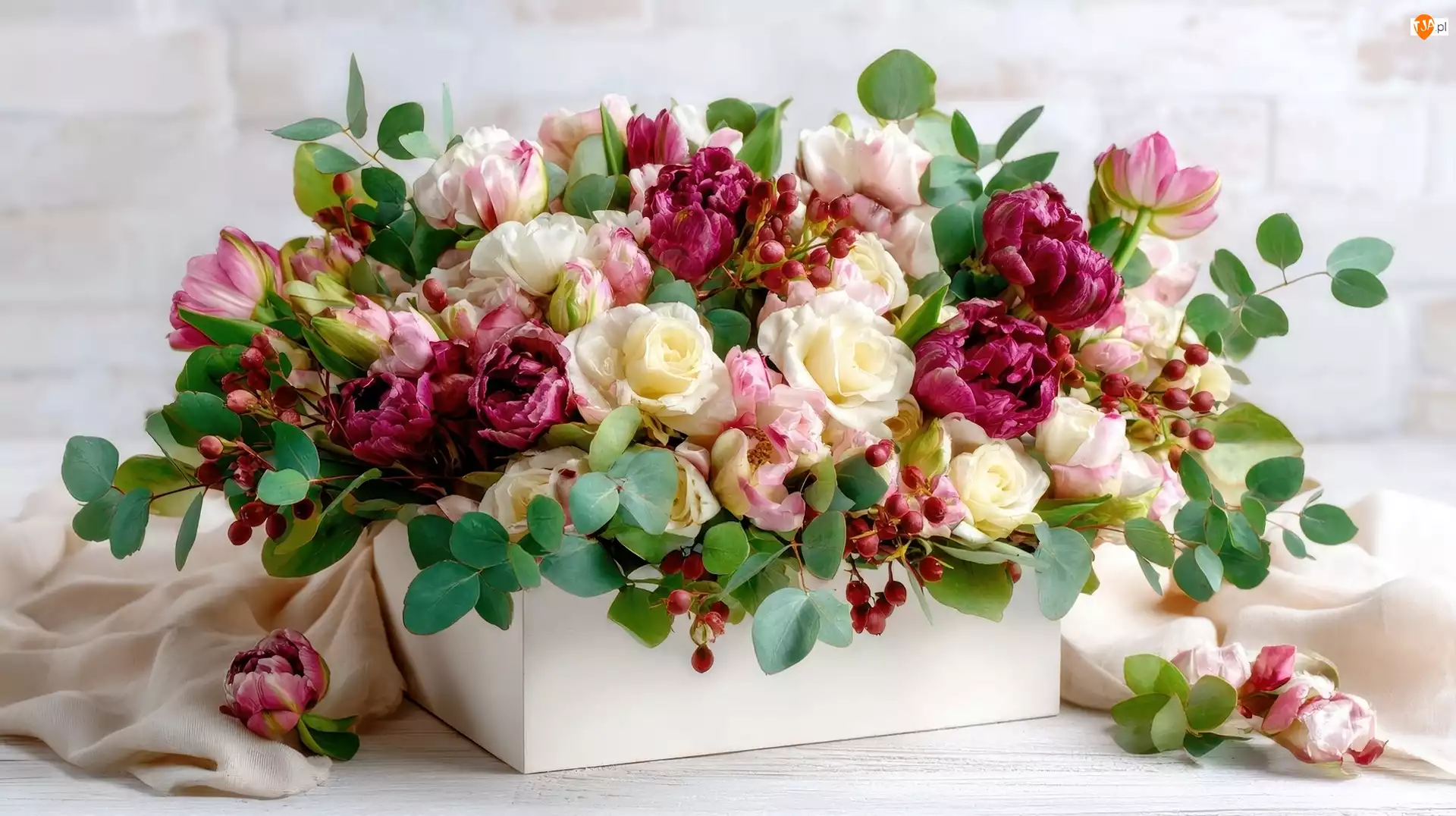 Róże, Piwonie, AI, Kwiaty, Materiał, Skrzynka, Liście