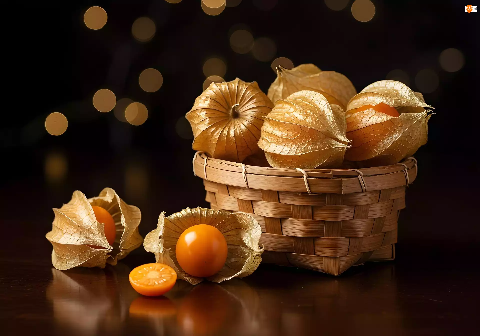 Koszyk, Miechunka, Owoce