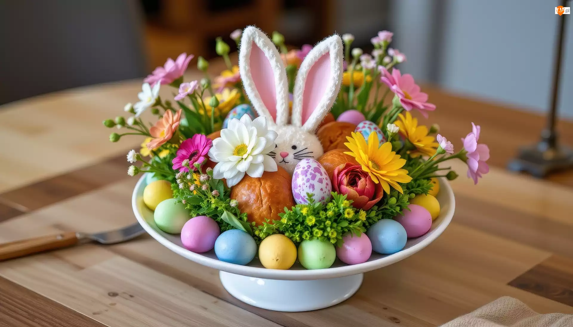 Zajączek, Wielkanoc, Kwiaty, Stół, Chleb, Miska