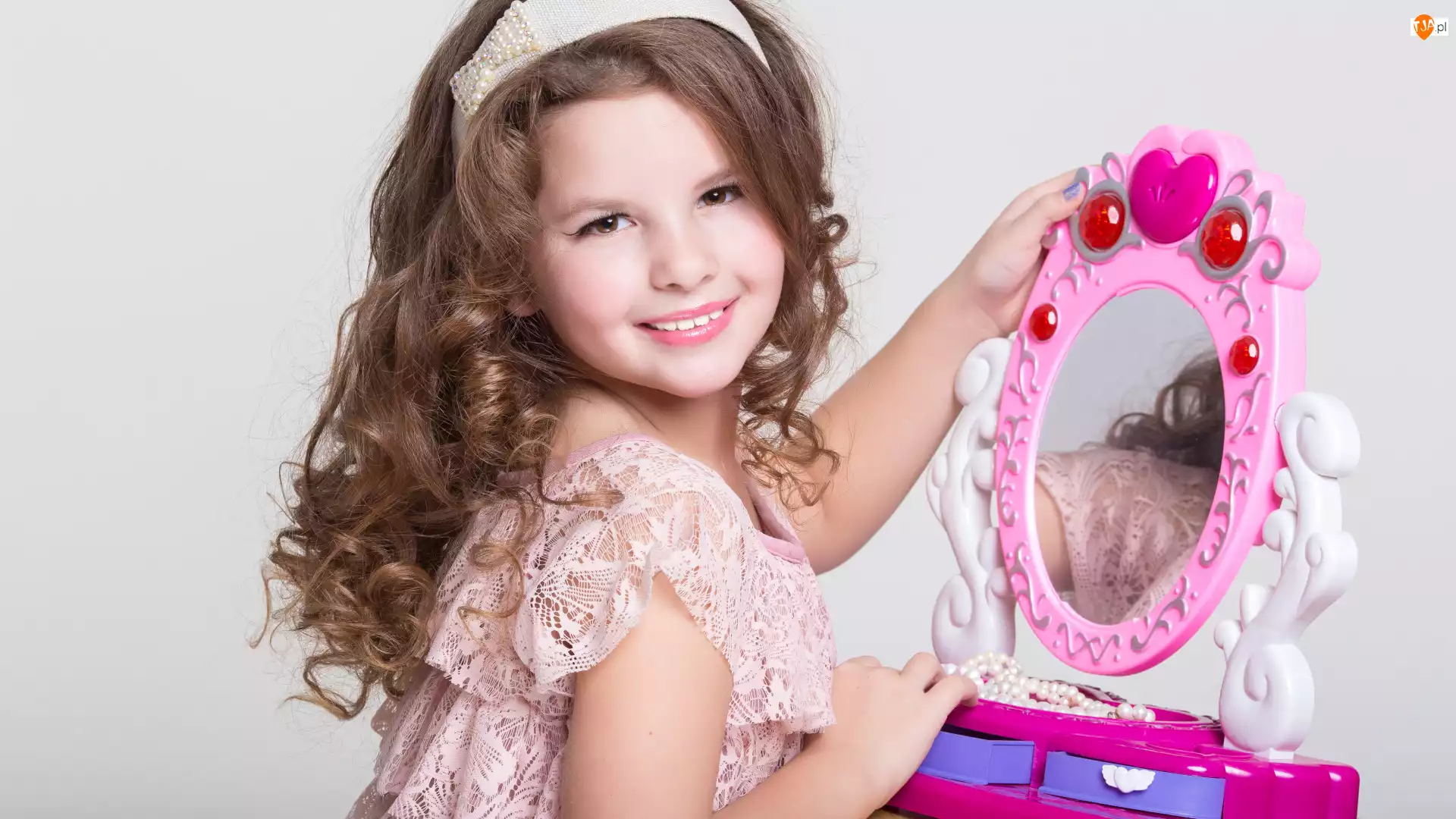 Dziewczynka, Lusterko, Mała, Dziecko, Uśmiech