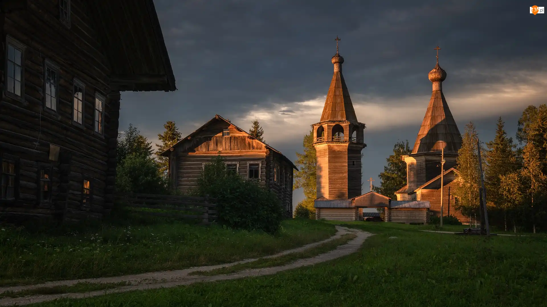 Obwód archangielski, Wieś Kimzha, Dom, Rosja, Szopa, Drzewa, Cerkiew