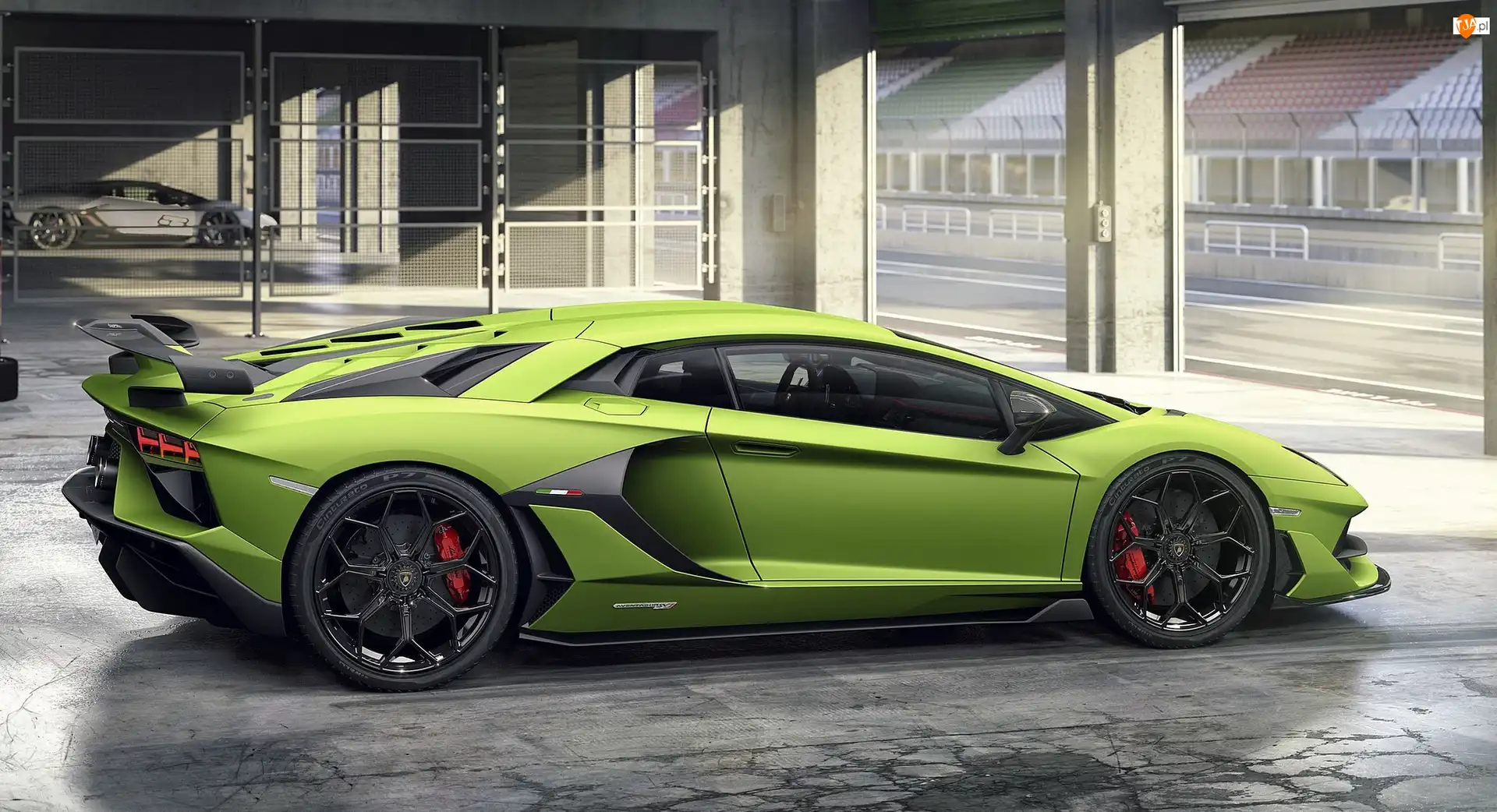 Bok, Lamborghini Aventador SVJ