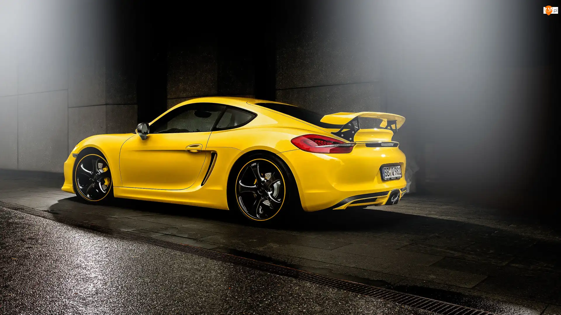 Porsche Cayman, Żółte