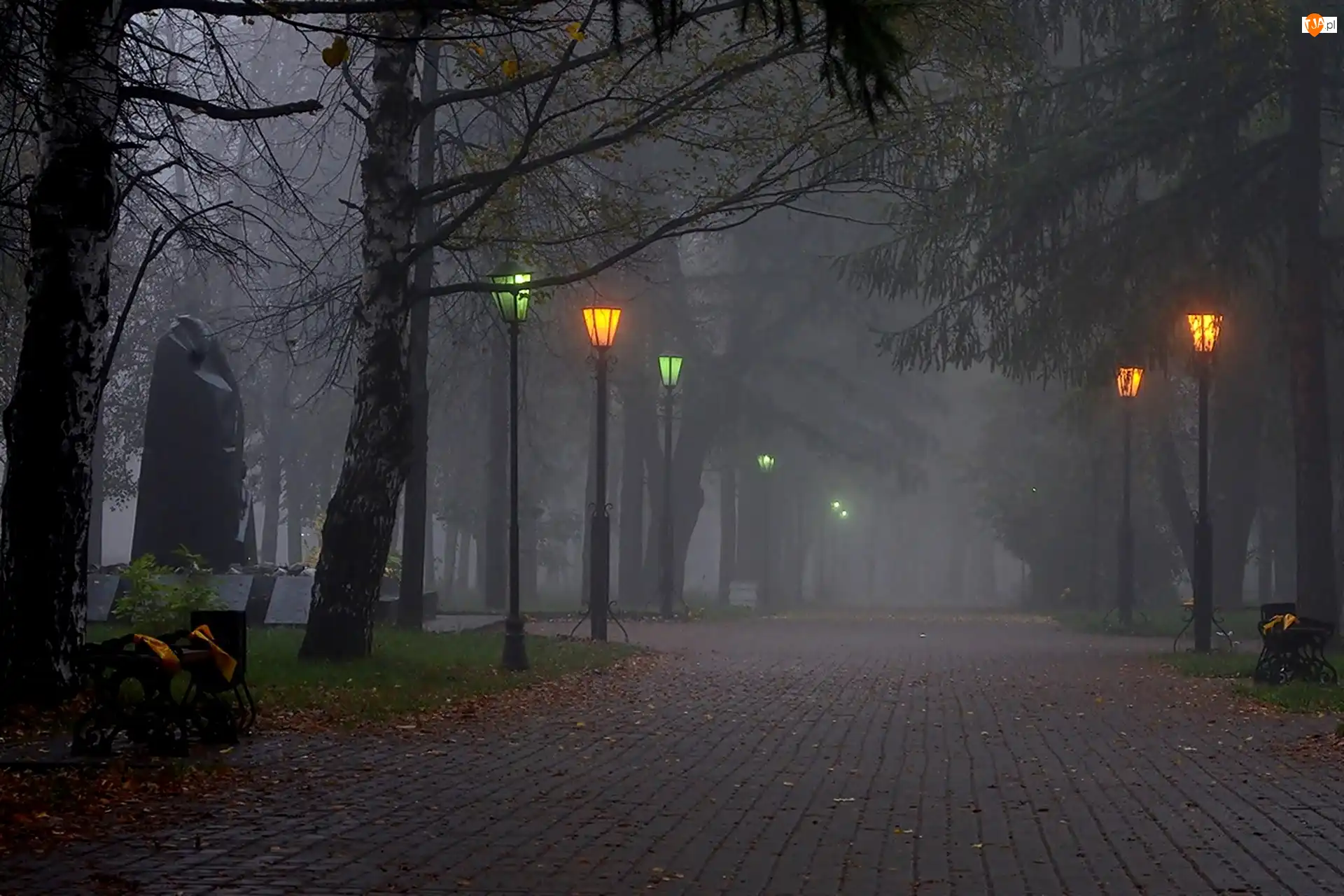 Latarnie, Park, Alejka, Mgła