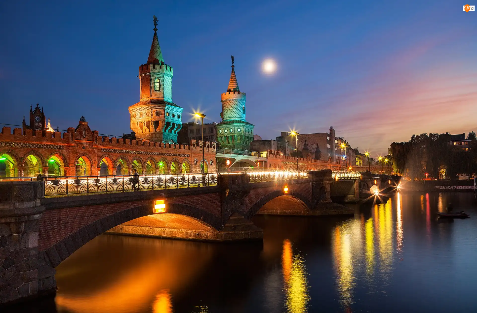 Niemcy, Berlin, Nocą