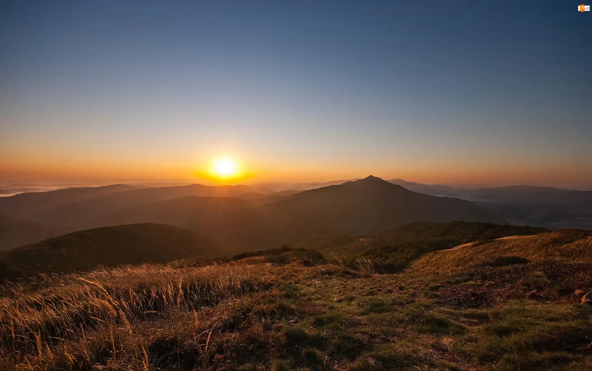 Połonina Wetlińska, Zachód słońca, Bieszczady, Polska, Góry