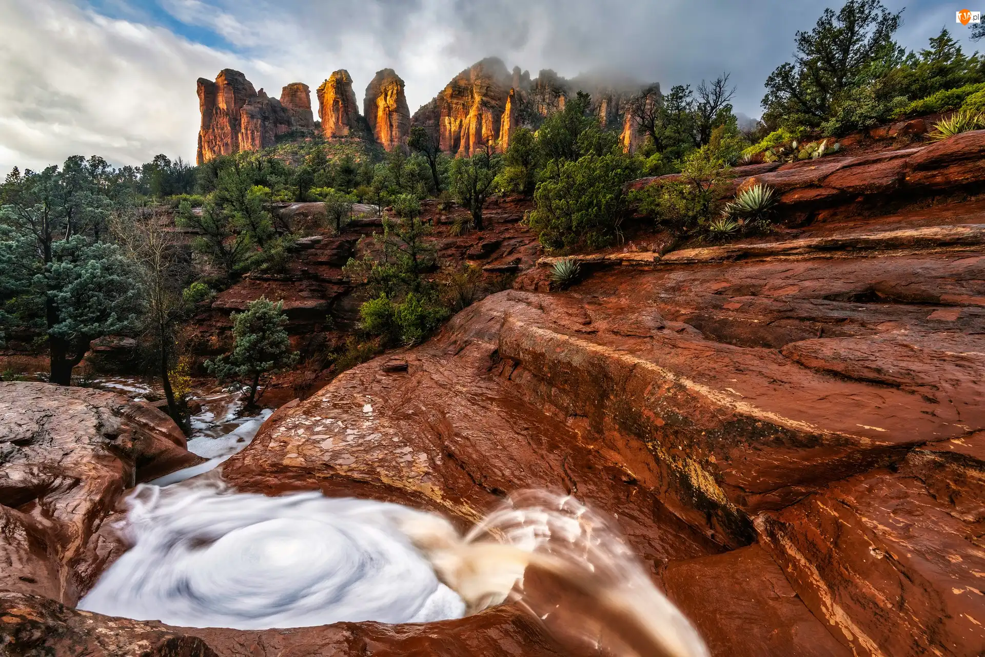 Stany Zjednoczone, Potok, Arizona, Sedona, Skały